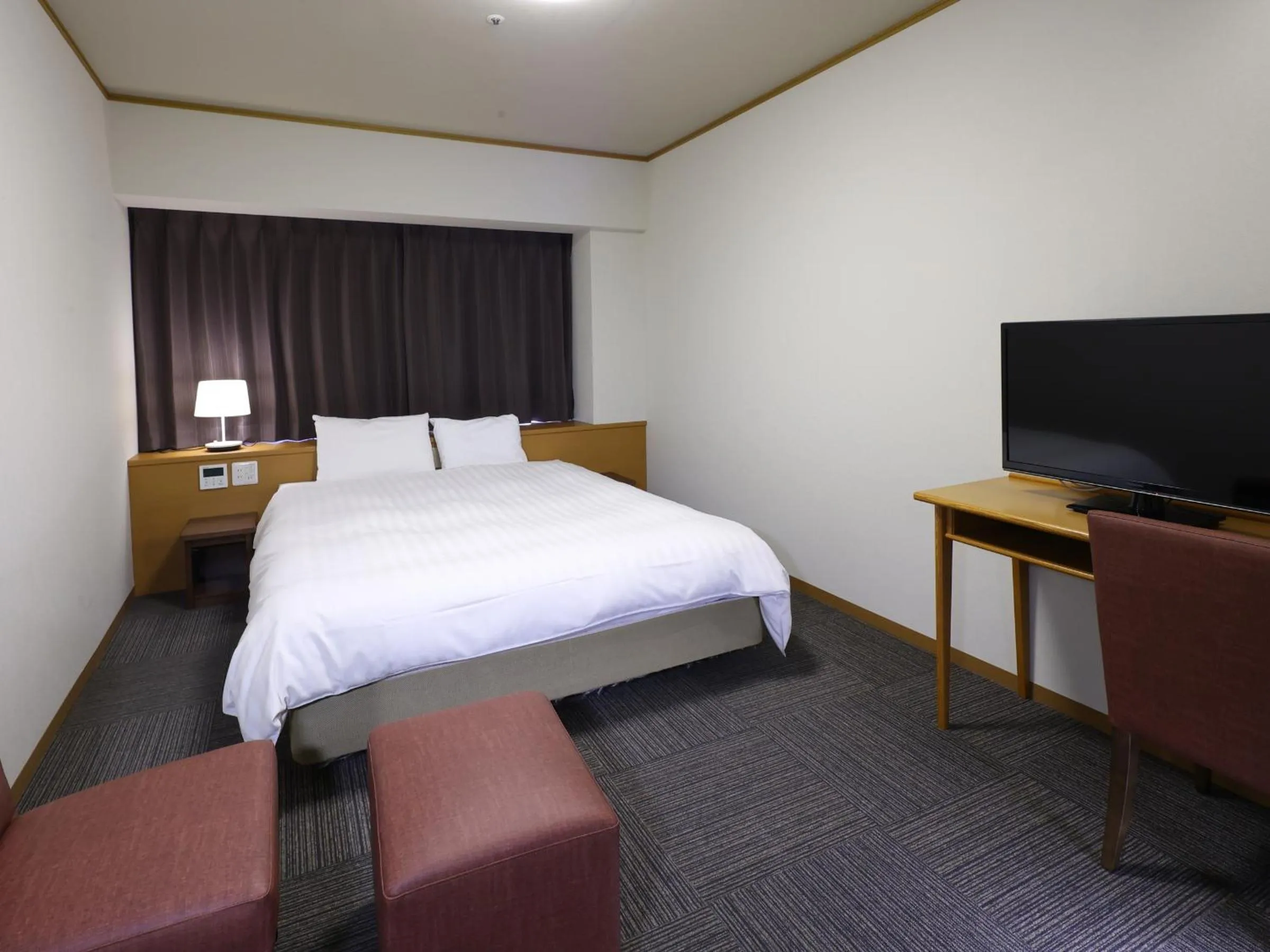 TV and multimedia, Bed in Dormy Inn PREMIUM Kushiro