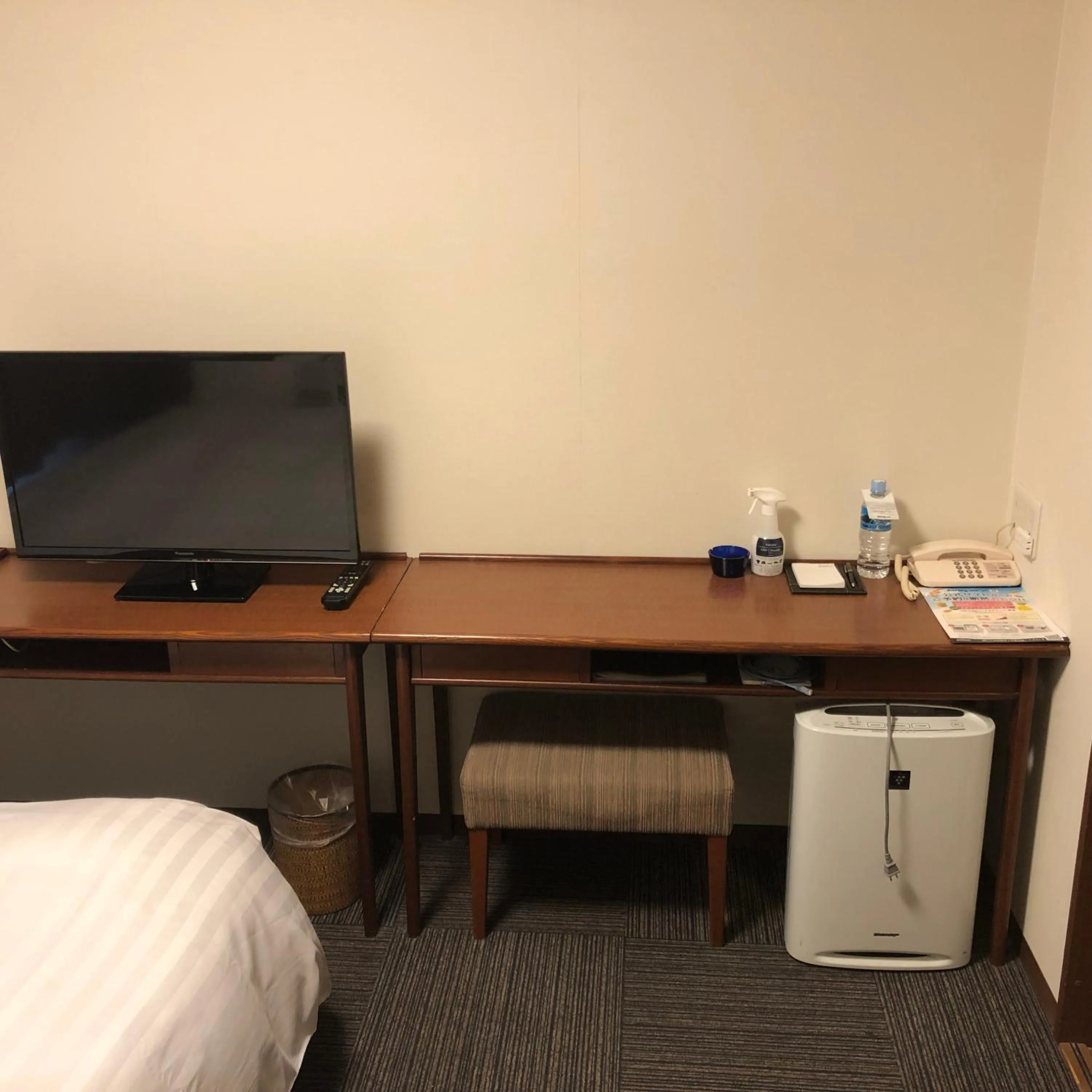 TV and multimedia, TV/Entertainment Center in La Vista Kushirogawa Hotel Natural Hot Spring