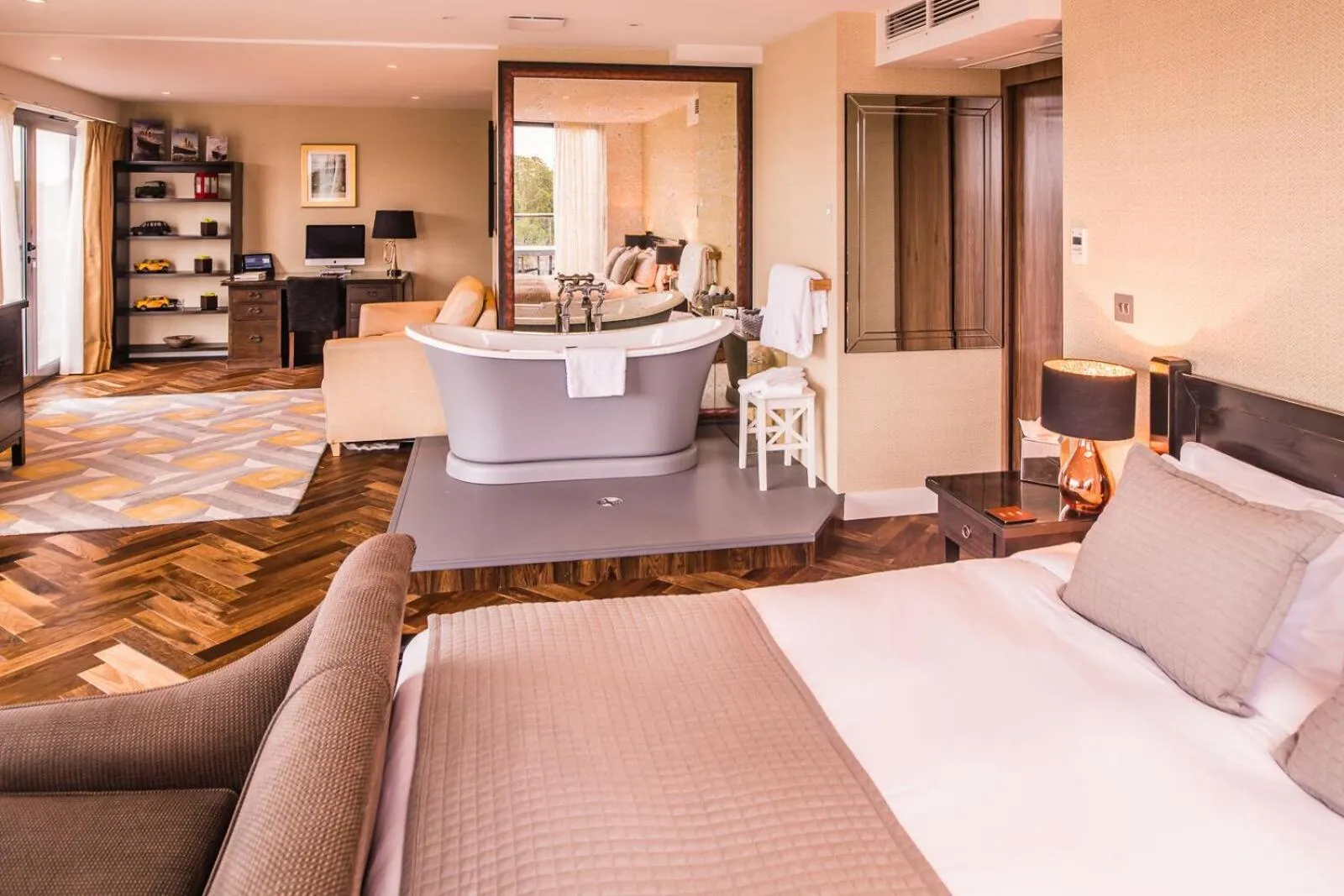 Photo of the whole room, Bed in The Varsity Hotel & Spa