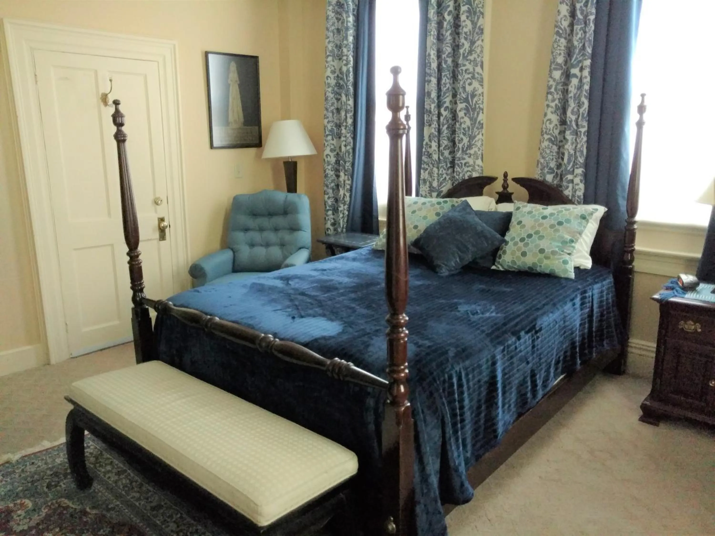 Bed in Daniel Stebbins B and B