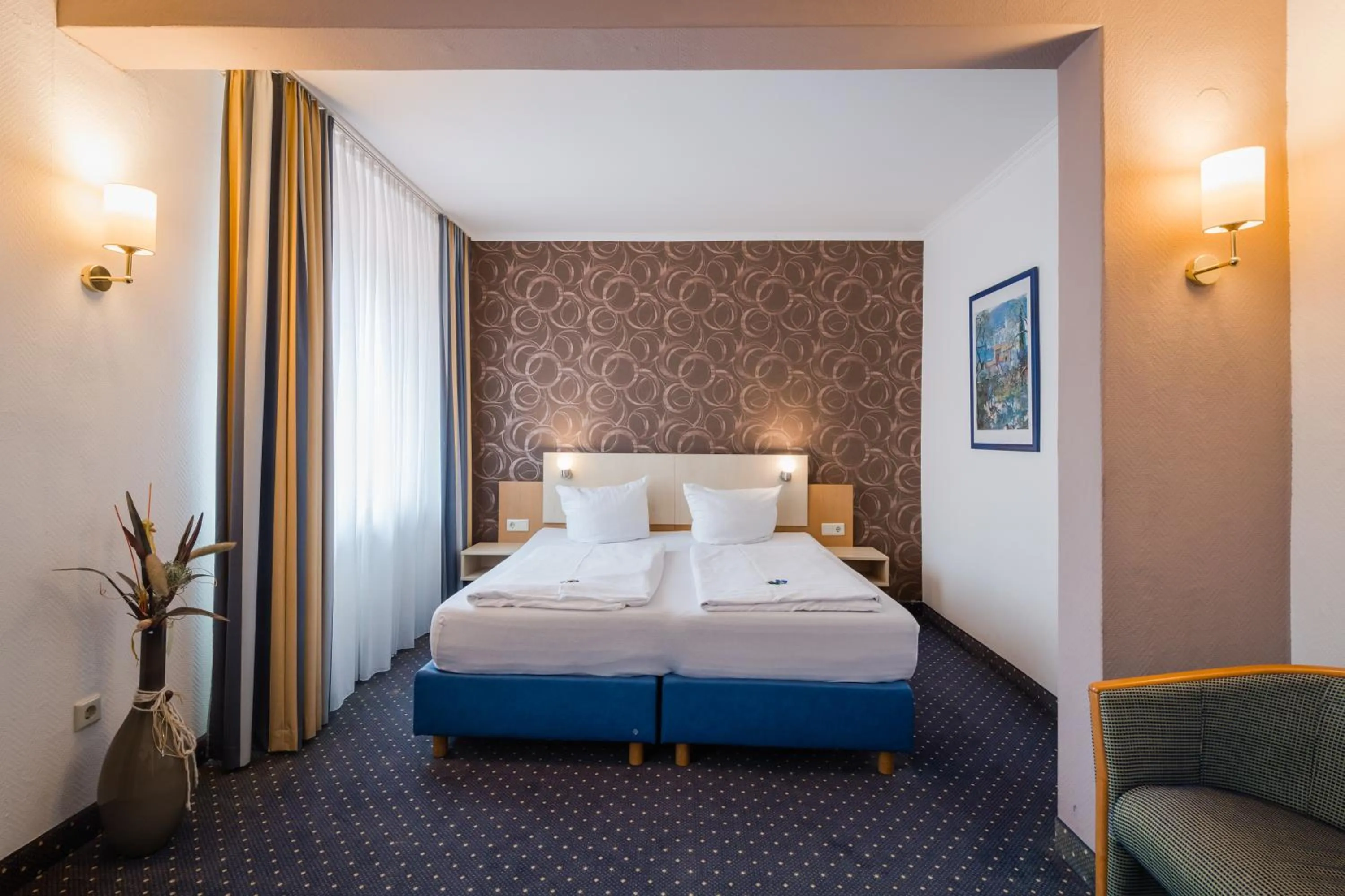 Bed in WH Hotels Papenburg Zentrum