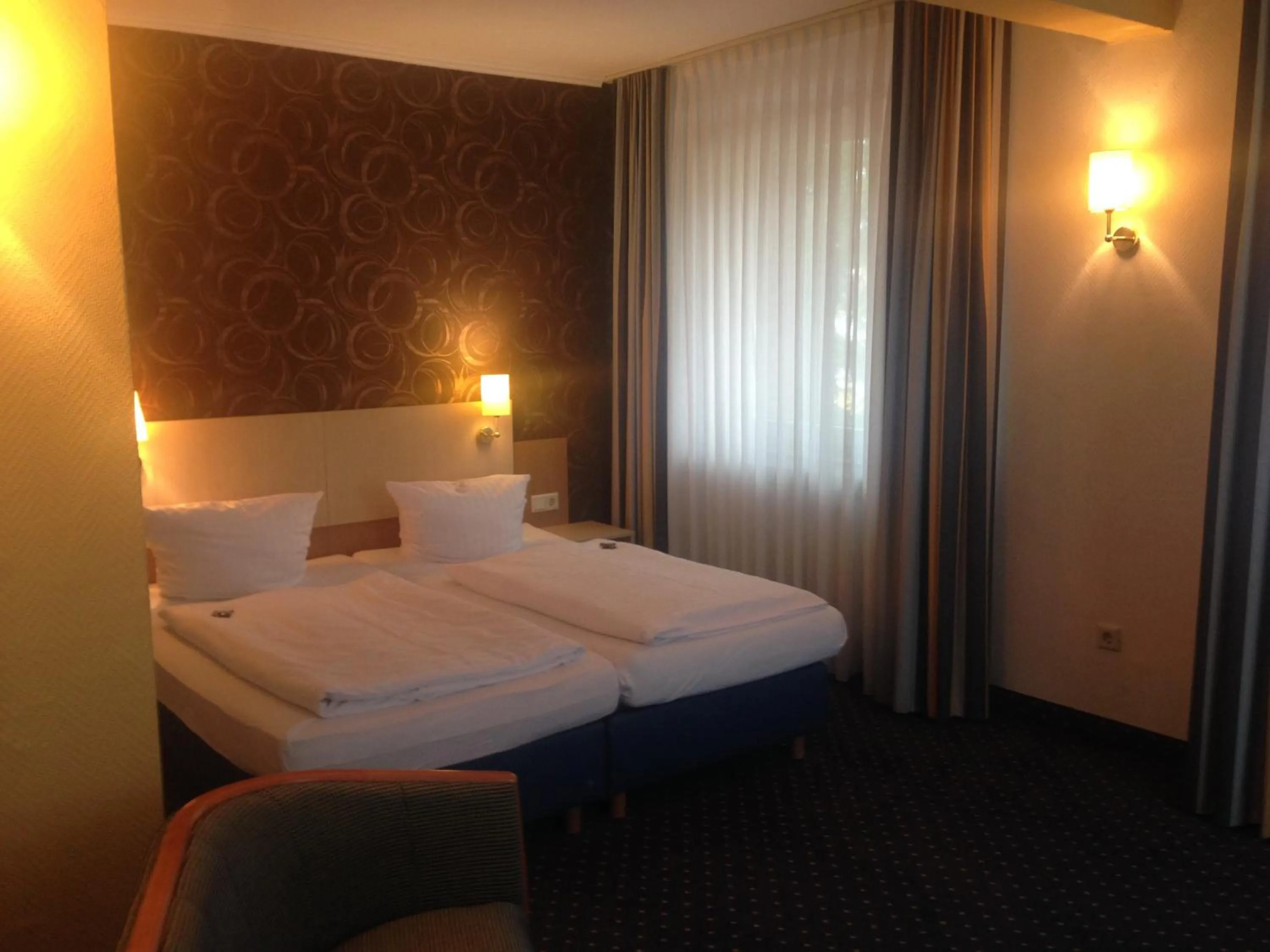Bed in WH Hotels Papenburg Zentrum