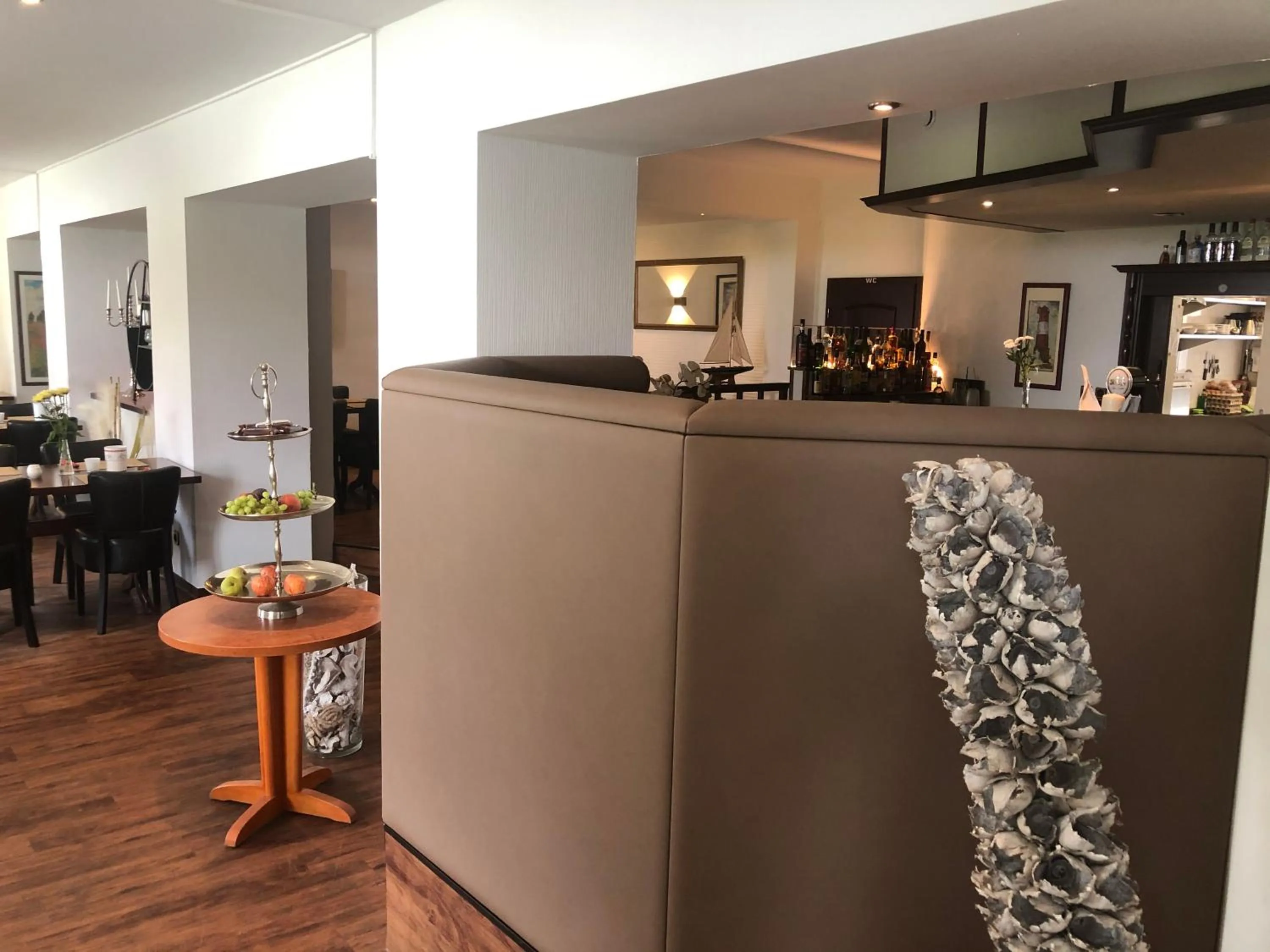 Lounge or bar in WH Hotels Papenburg Zentrum