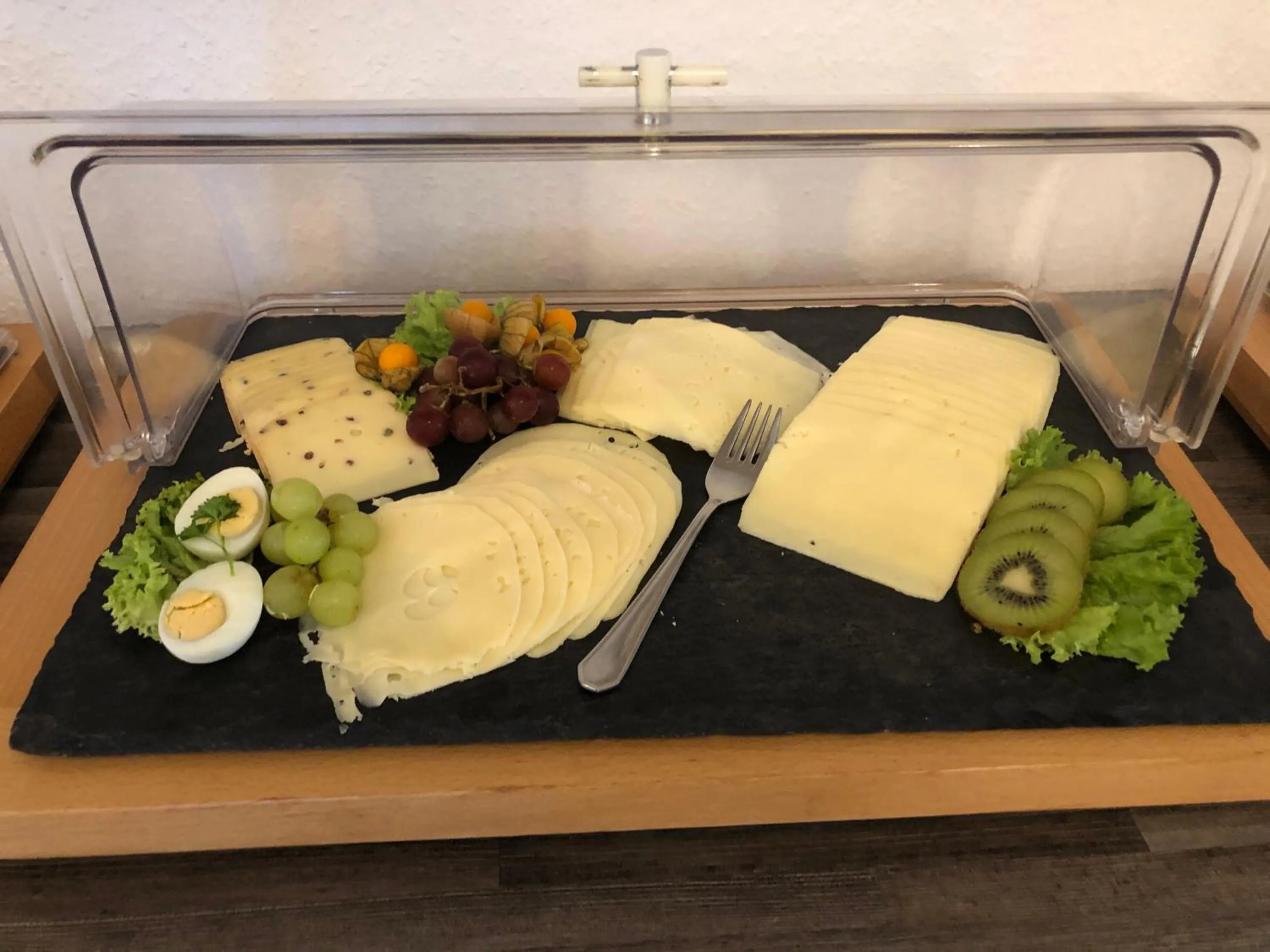 Buffet breakfast in WH Hotels Papenburg Zentrum