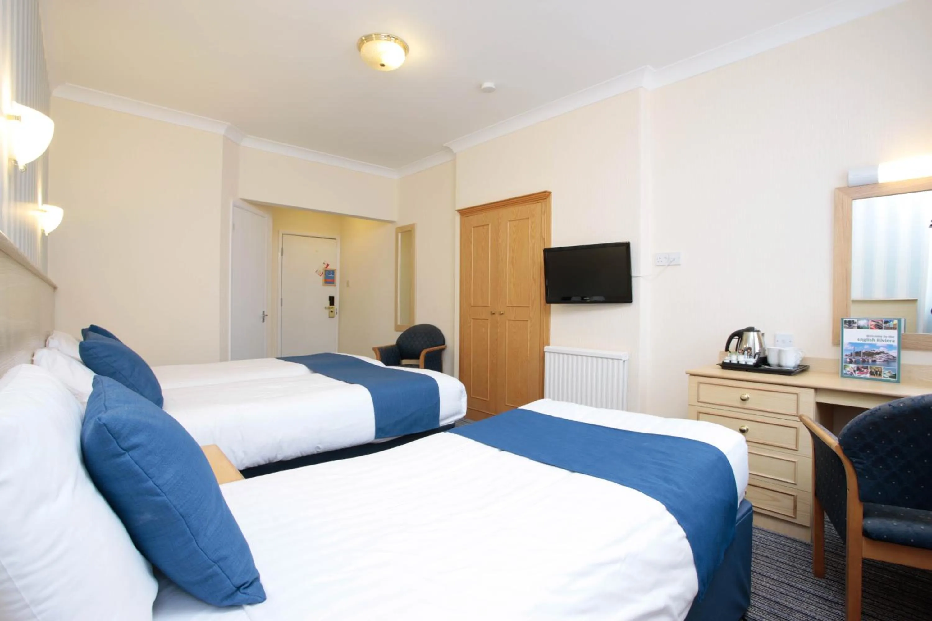 Bed in TLH Derwent Hotel - TLH Leisure, Entertainment and Spa Resort