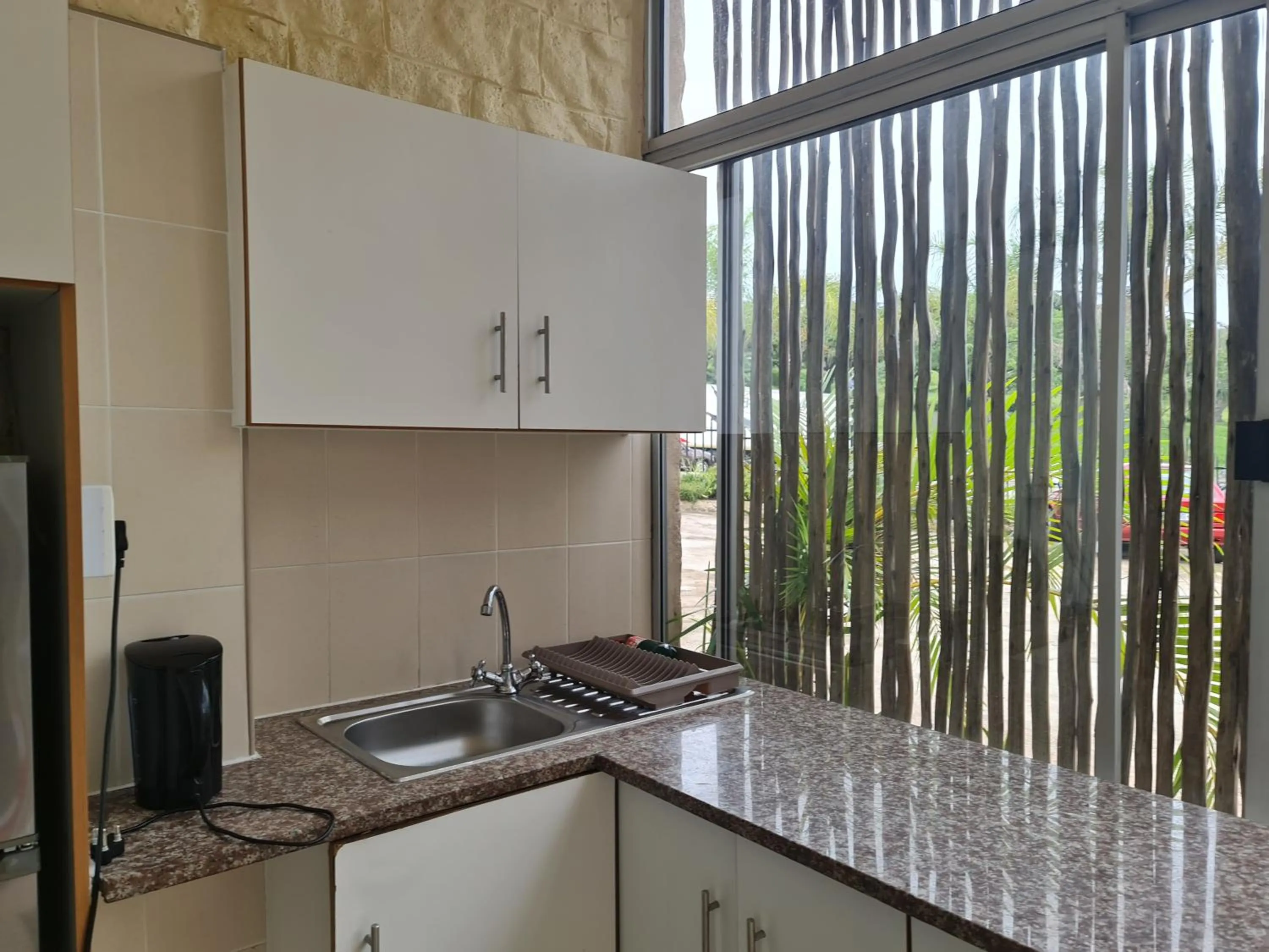 Kitchen or kitchenette in Bluff Accommodation Aybriden Self-Catering