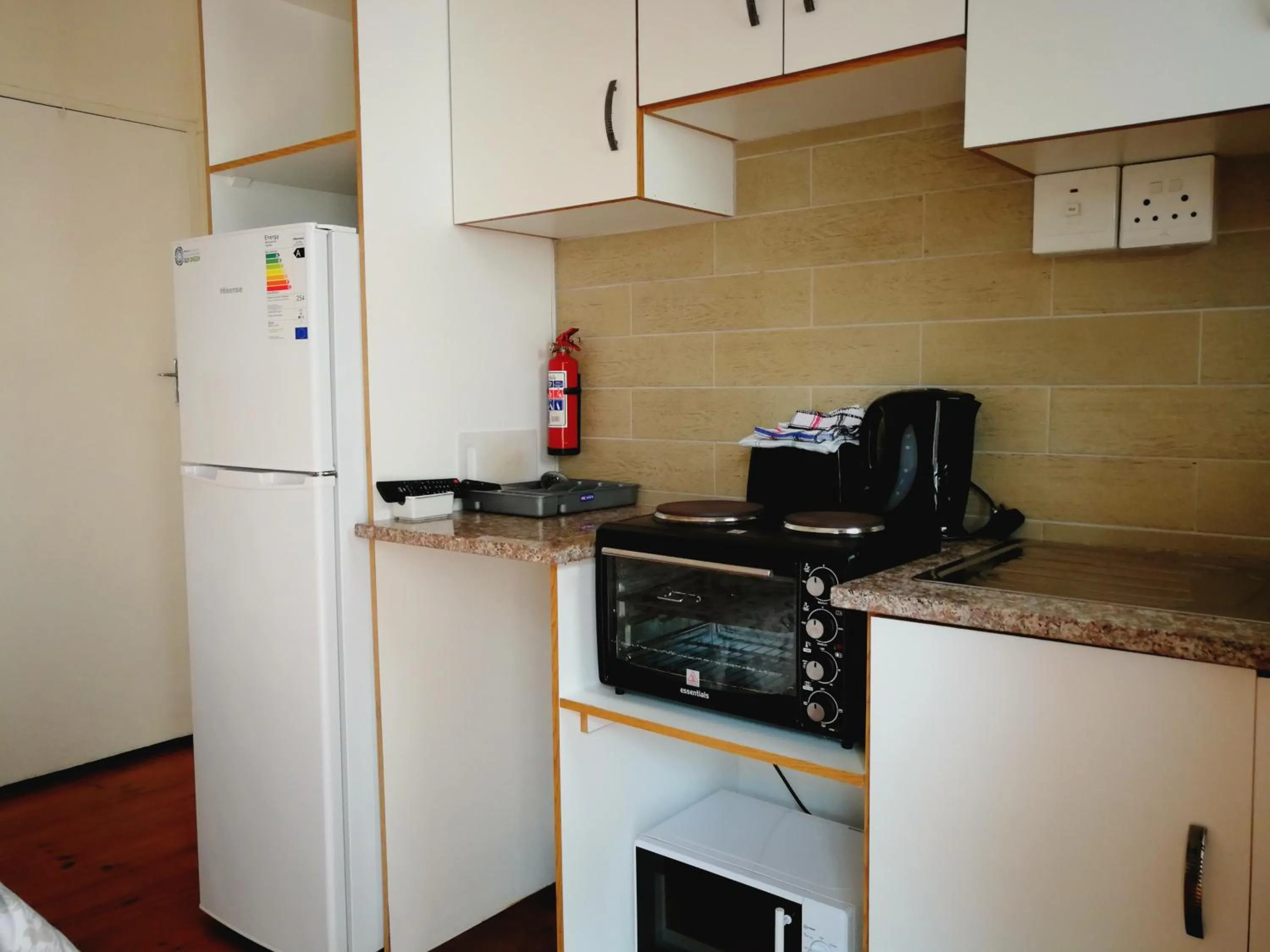 Kitchen or kitchenette in Bluff Accommodation Aybriden Self-Catering