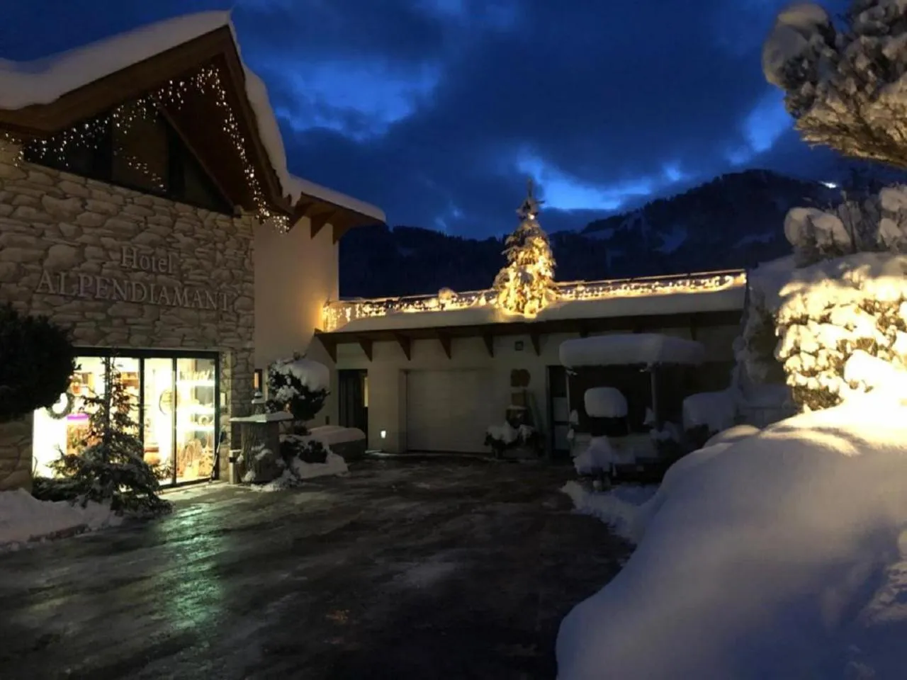 Facade/entrance in Hotel Garni Alpendiamant