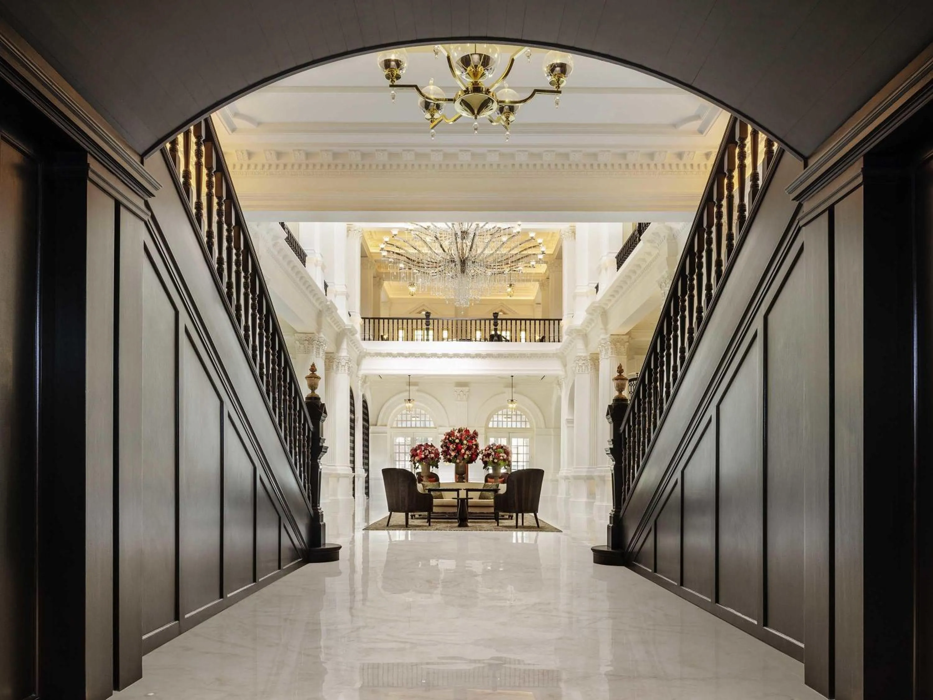 Restaurant/places to eat in Raffles Singapore