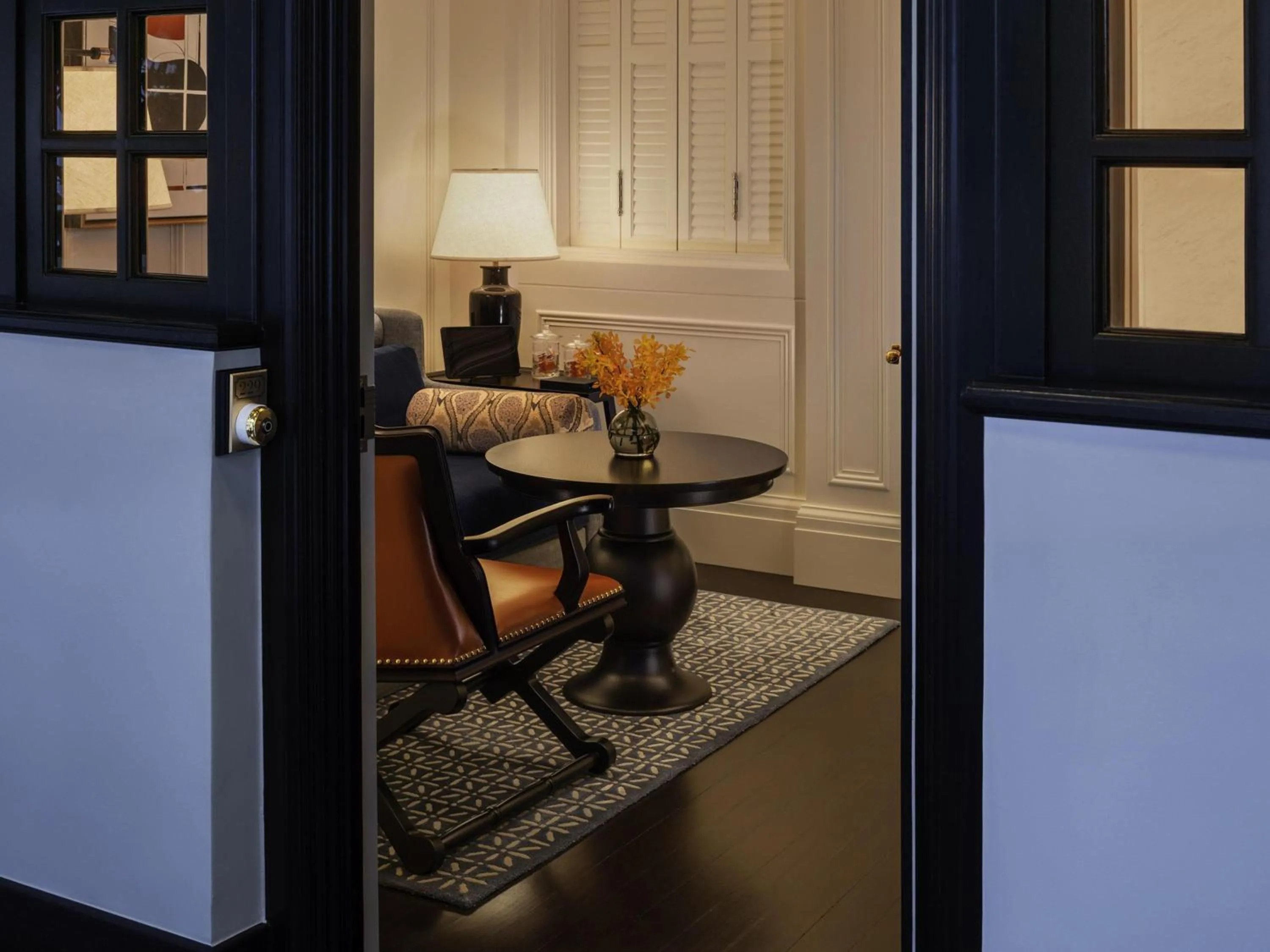 Business facilities in Raffles Singapore