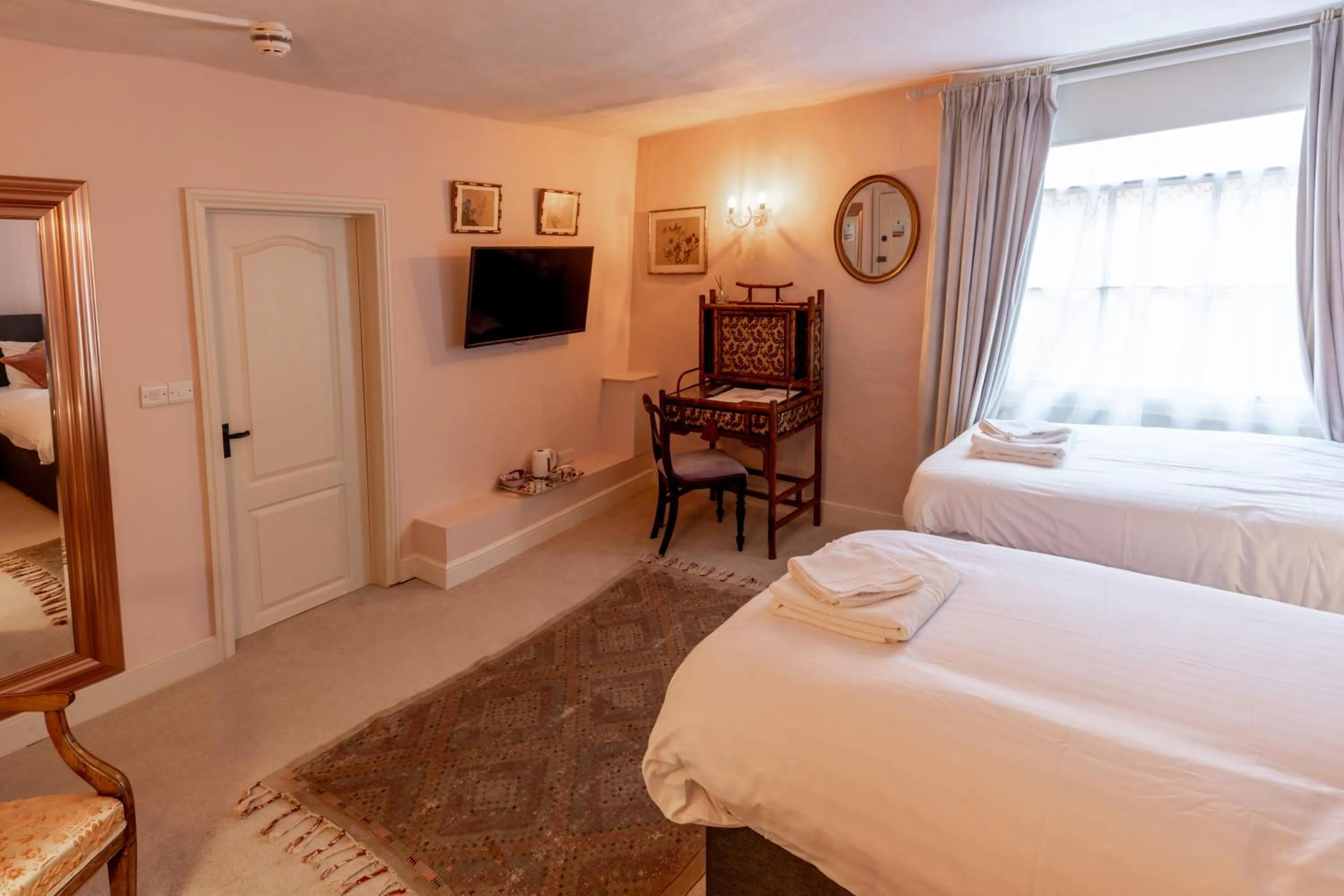 Bedroom, Bed in The Old Vicarage Hotel & Restaurant