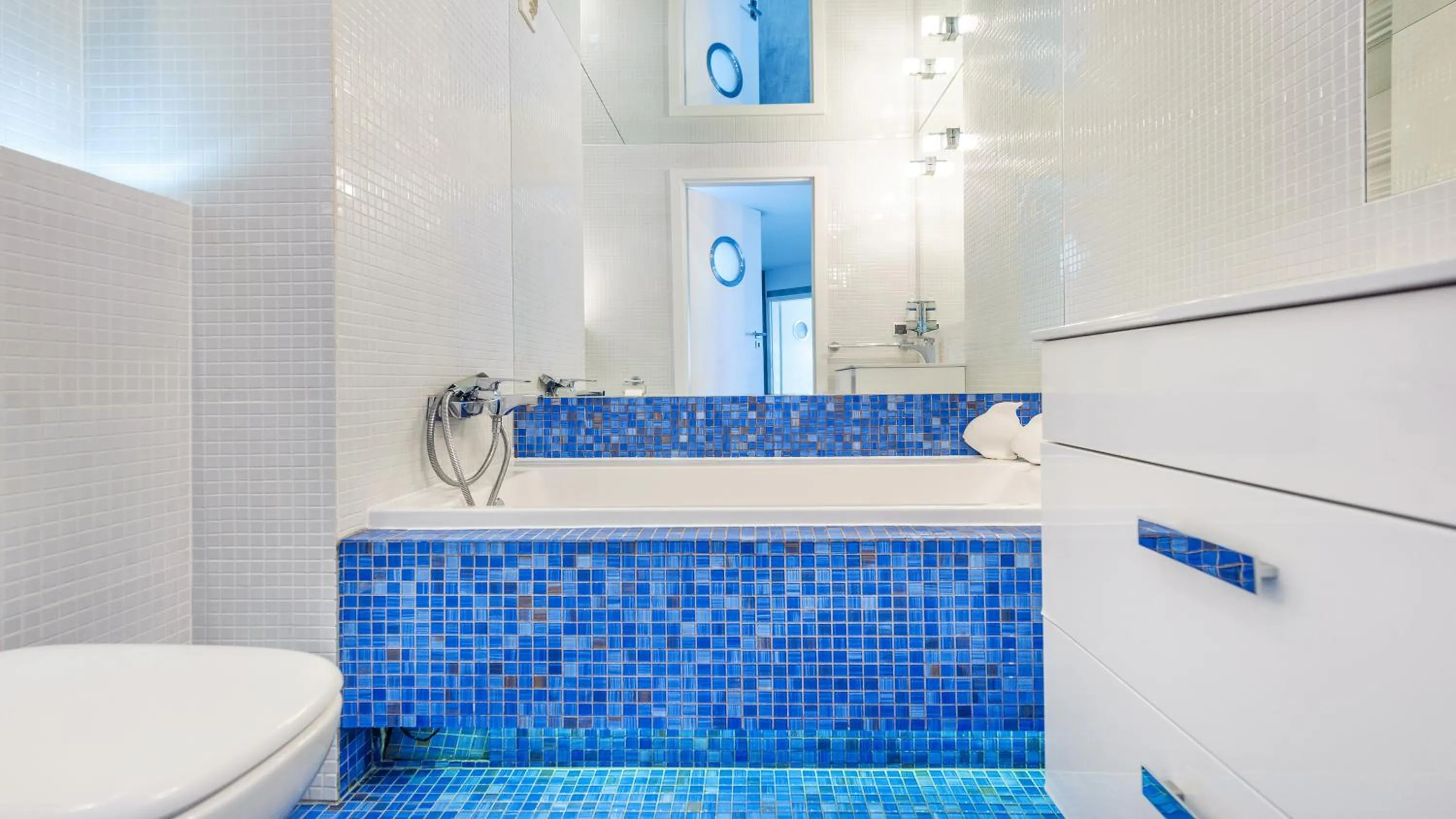 Bathroom in Na Klifie, Sun & Snow