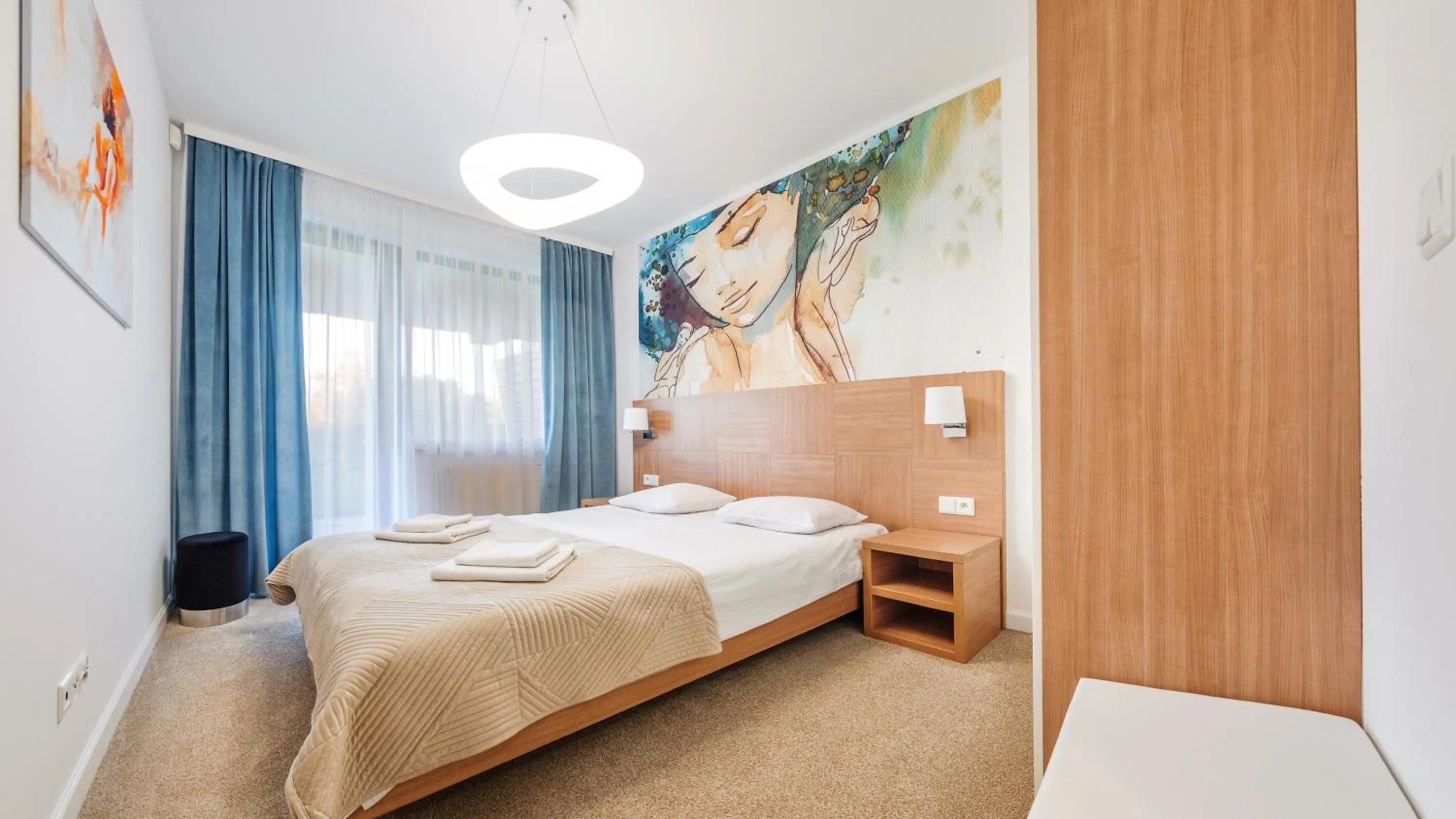 Bed in Na Klifie, Sun & Snow