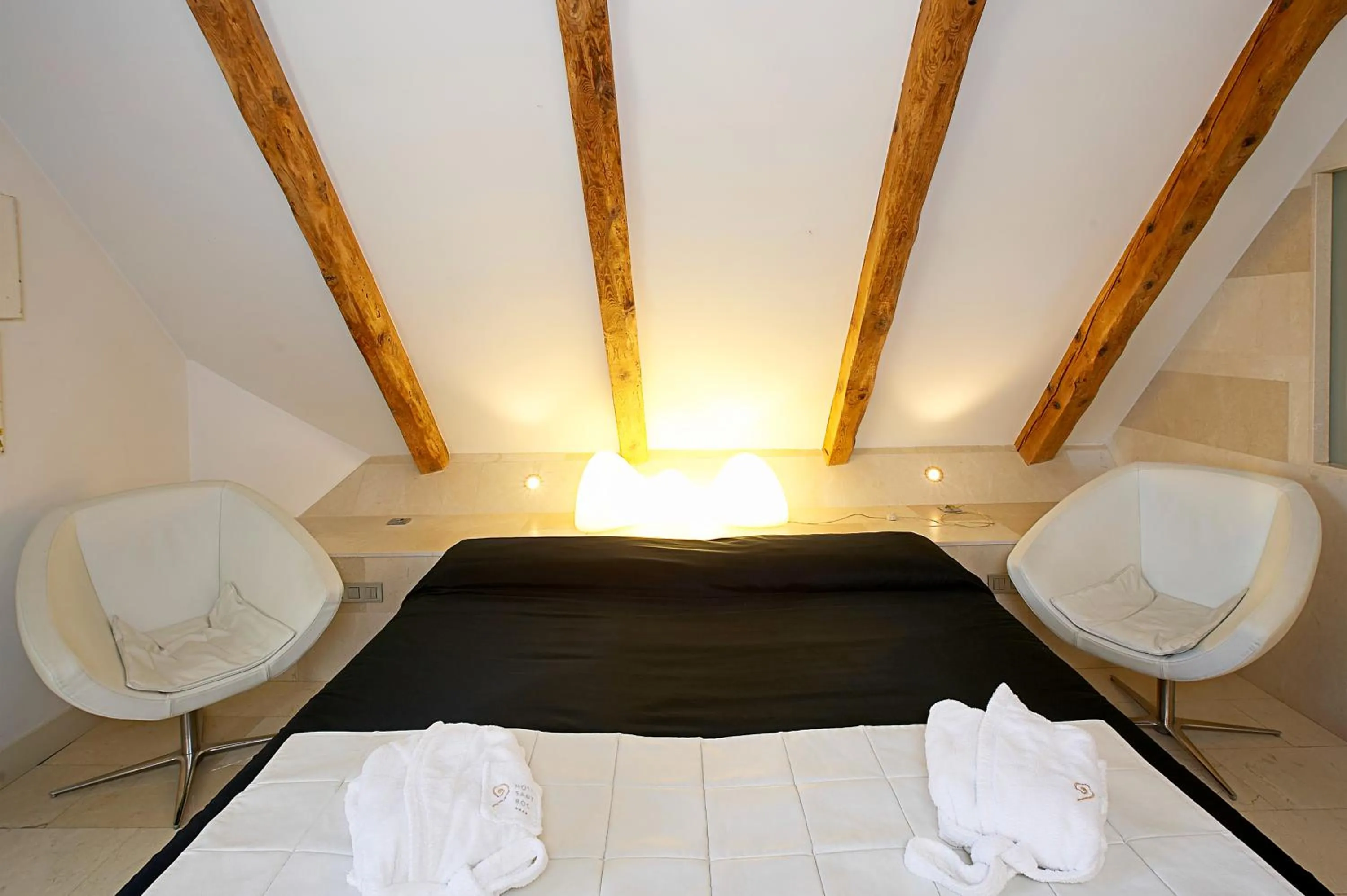 Bedroom, Bed in Hotel Sant Roc