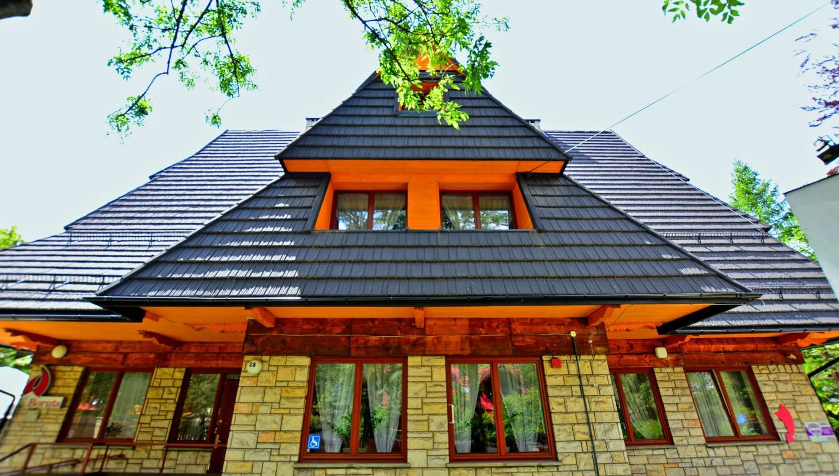 Facade/entrance in Hotel Boruta