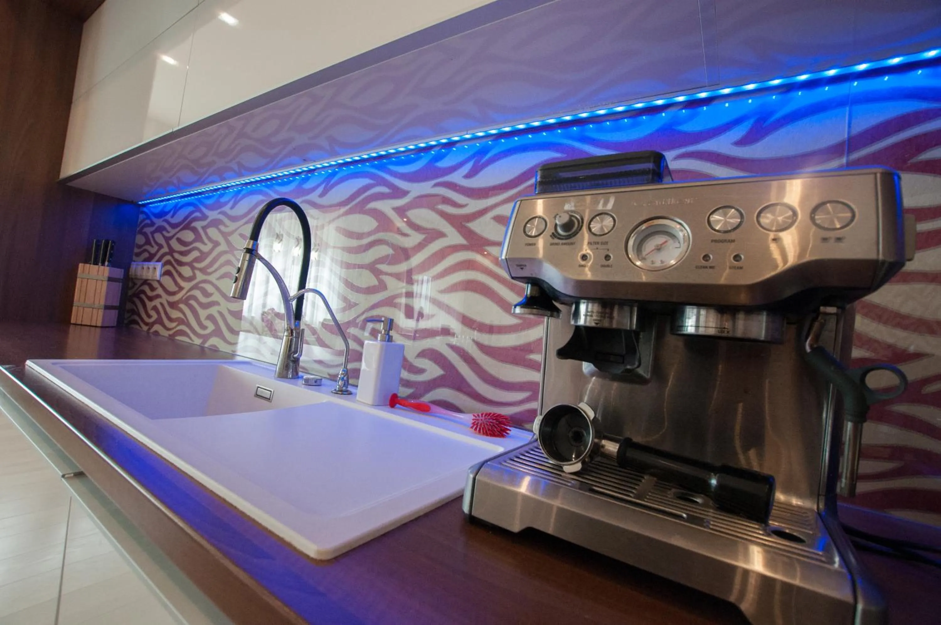 Coffee/tea facilities in Prestige apartment