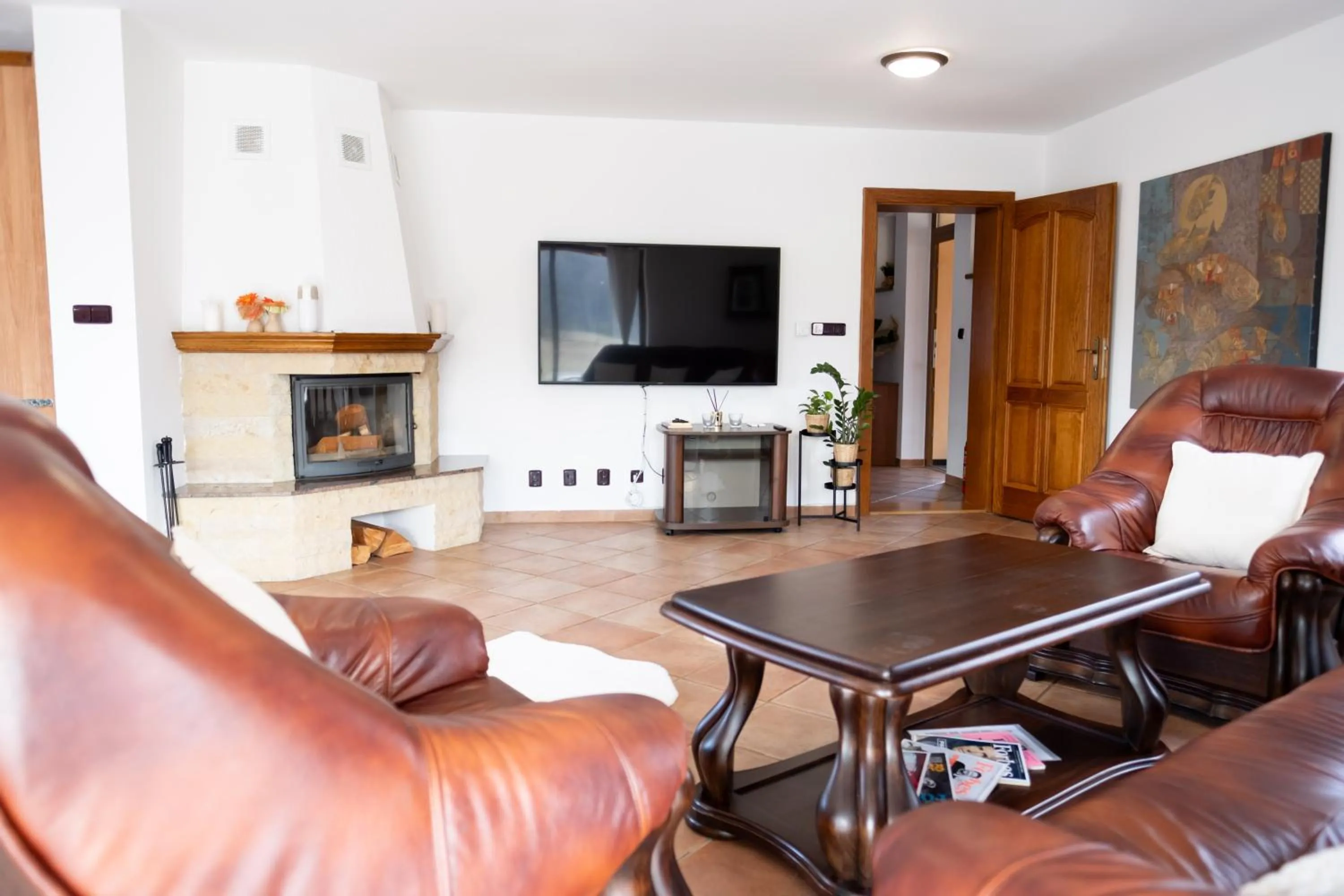 Communal lounge/ TV room in Club Apartments