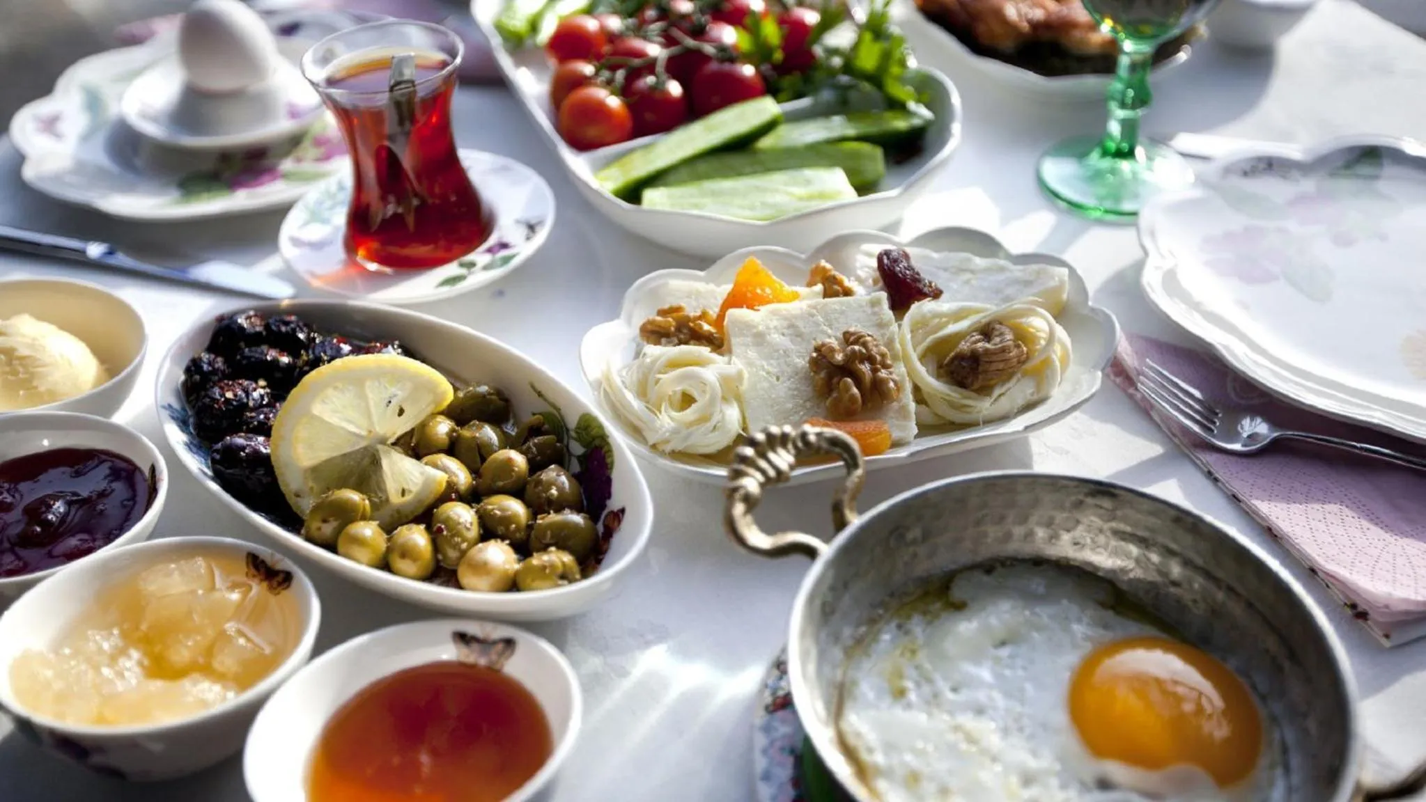 Breakfast in Royal Villa