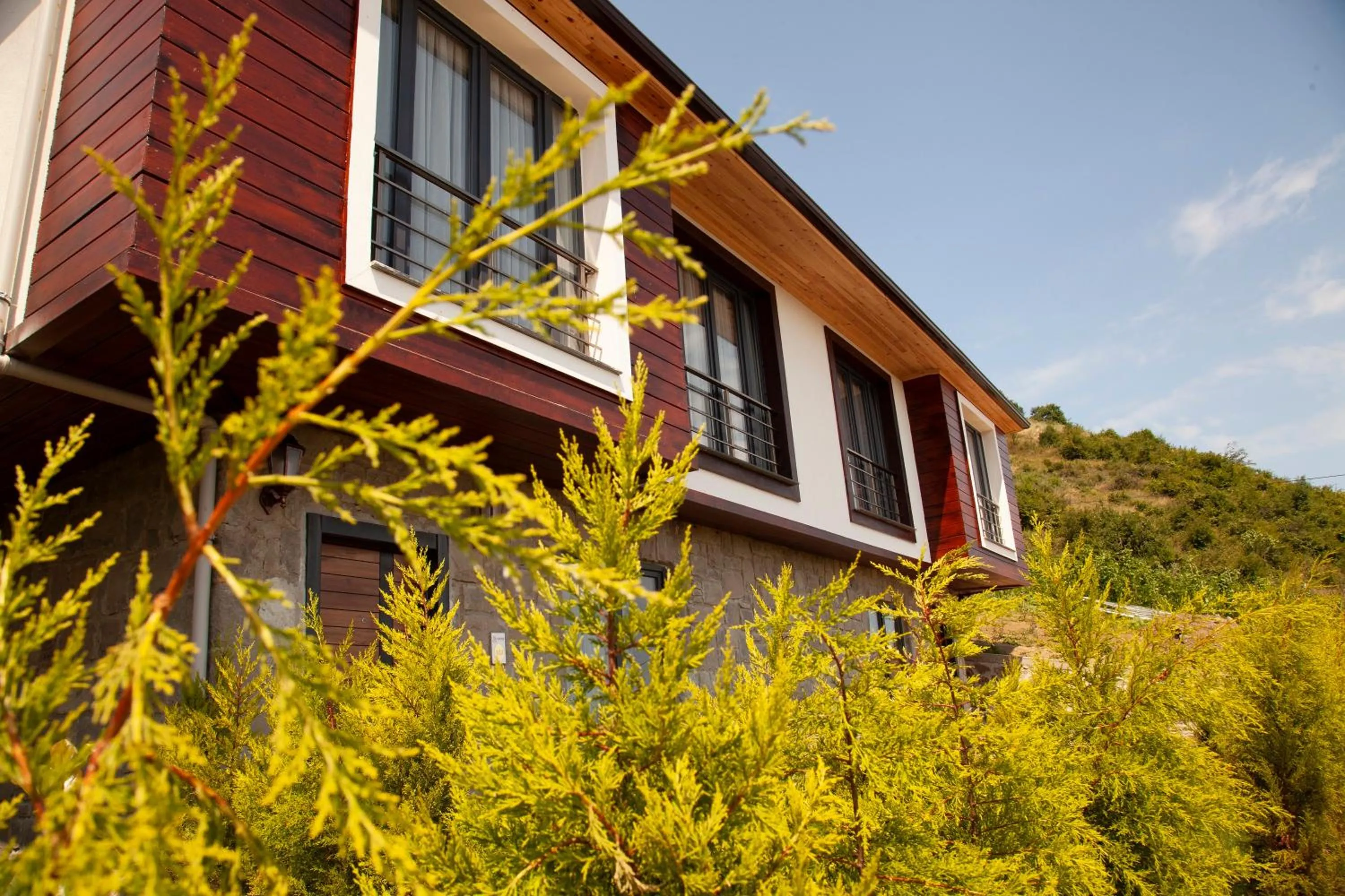 Facade/entrance in Royal Villa