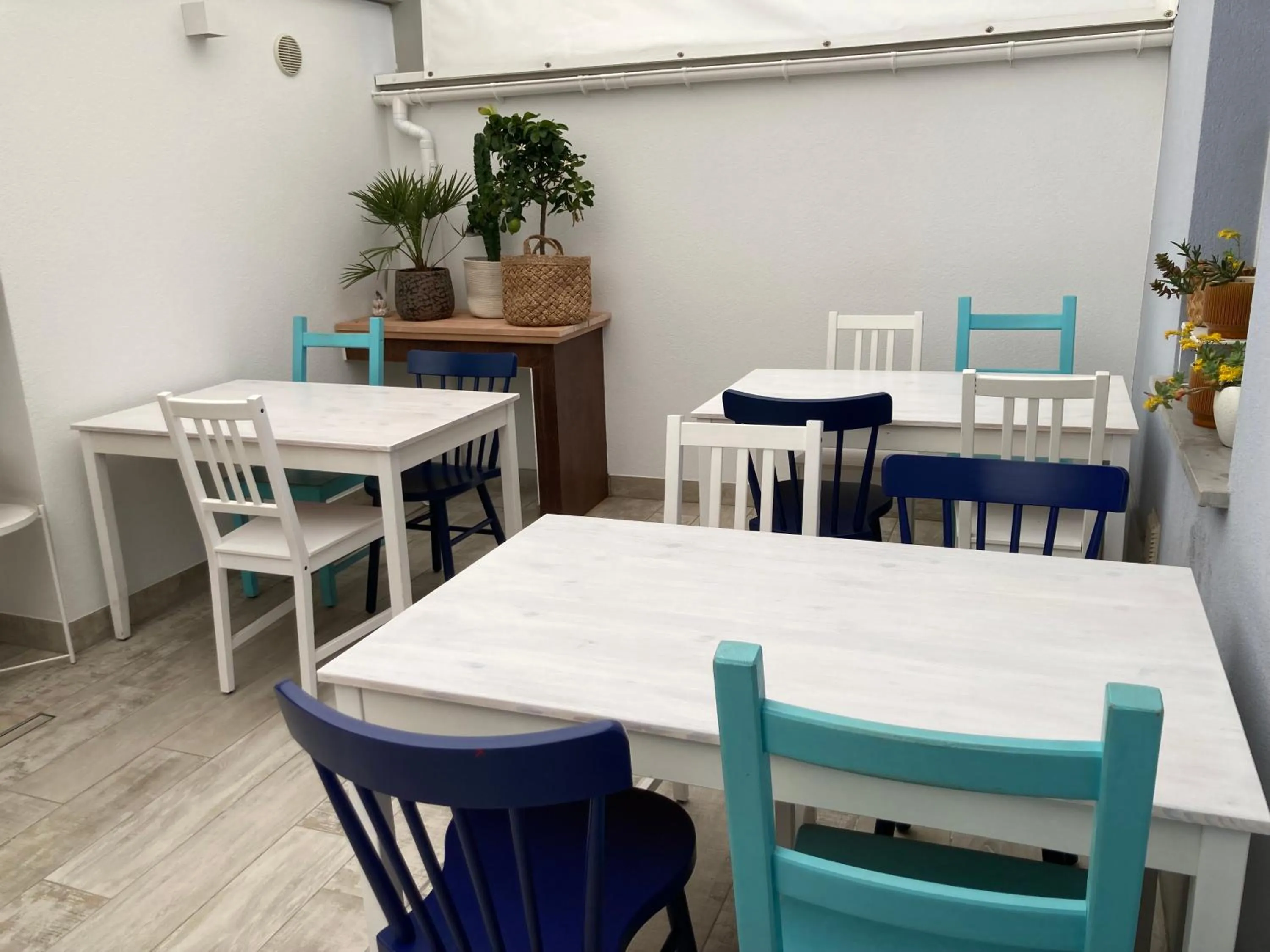 Dining area in Casa di Mirea