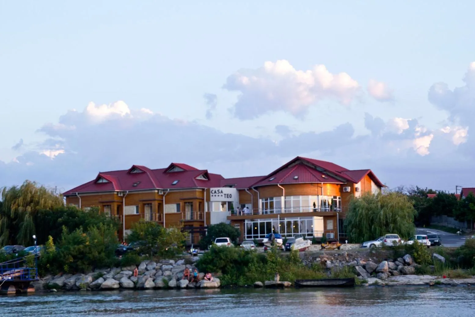 Property building in Casa Teo