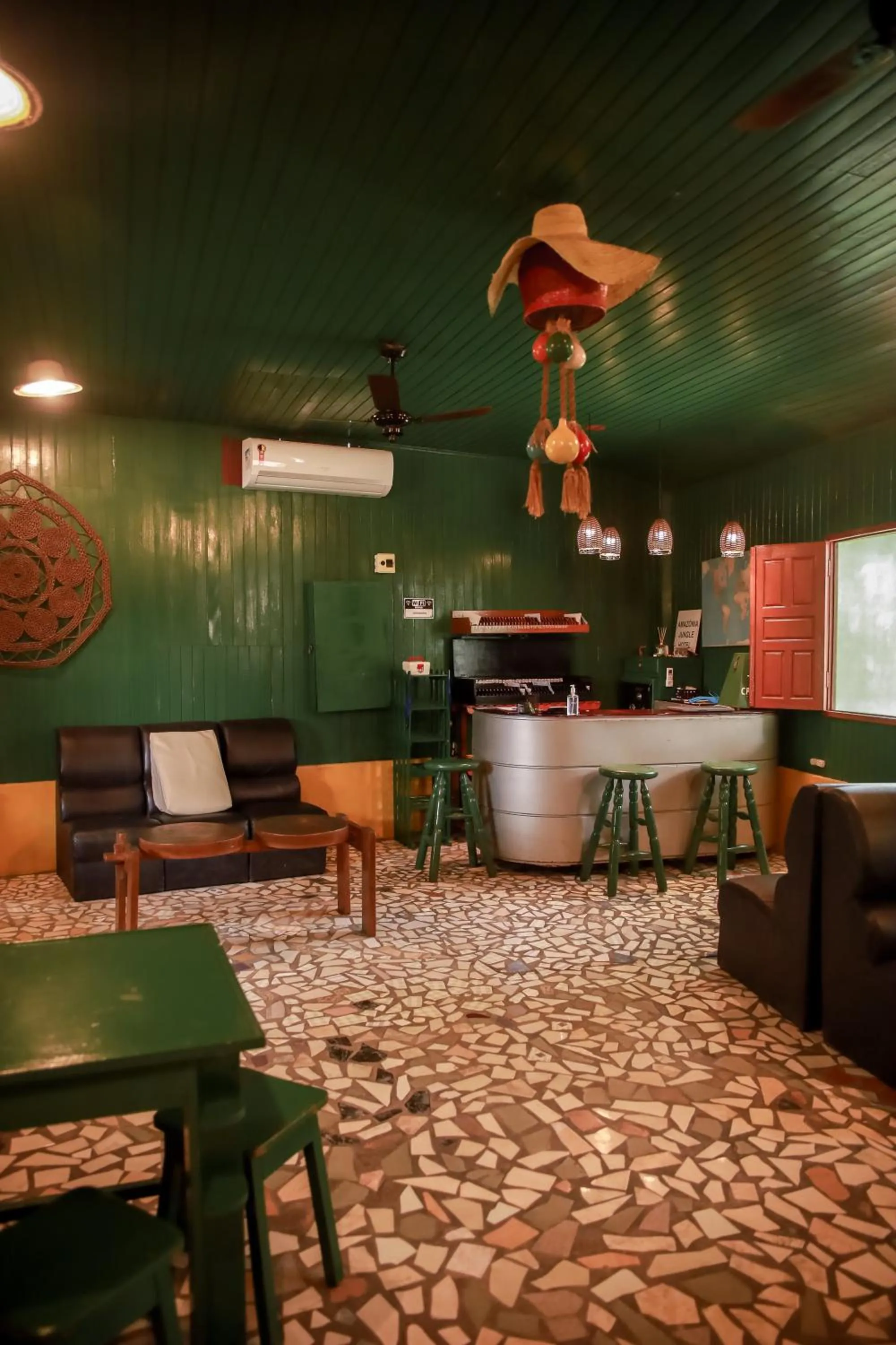 Amazonia Jungle Hotel