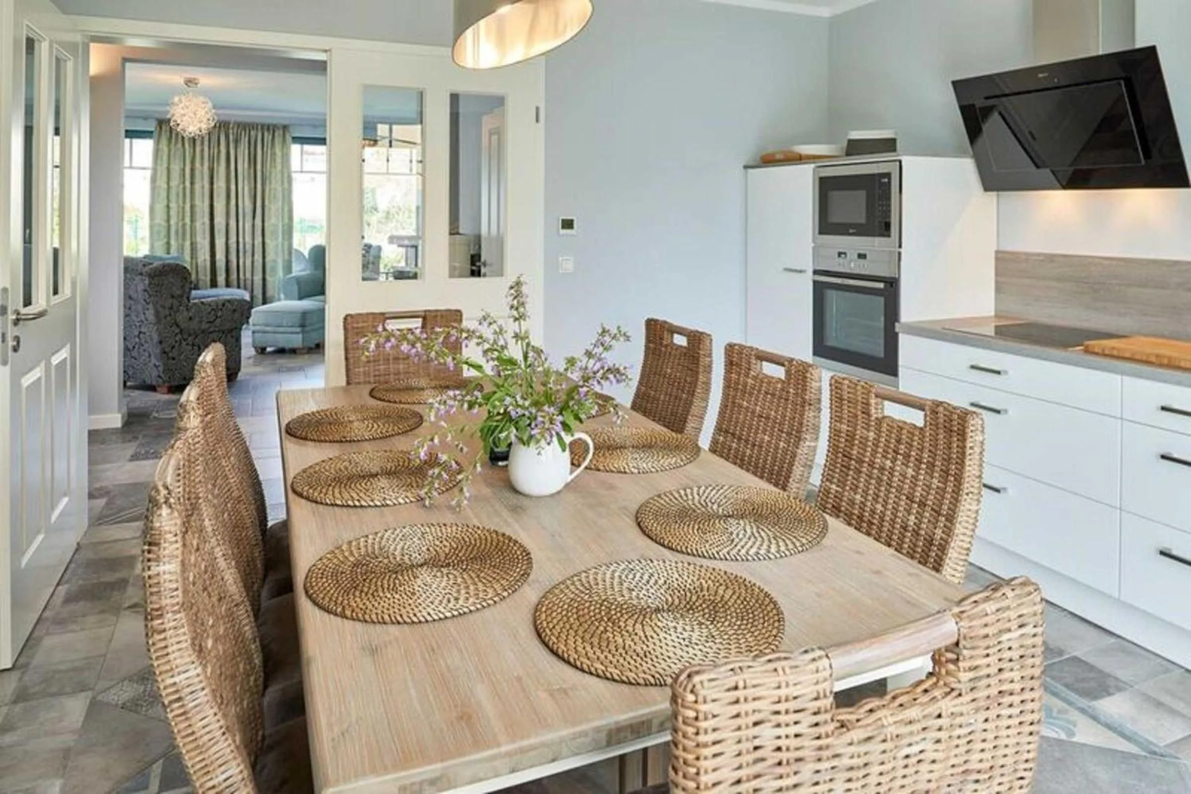 Kitchen or kitchenette in Villa Emma