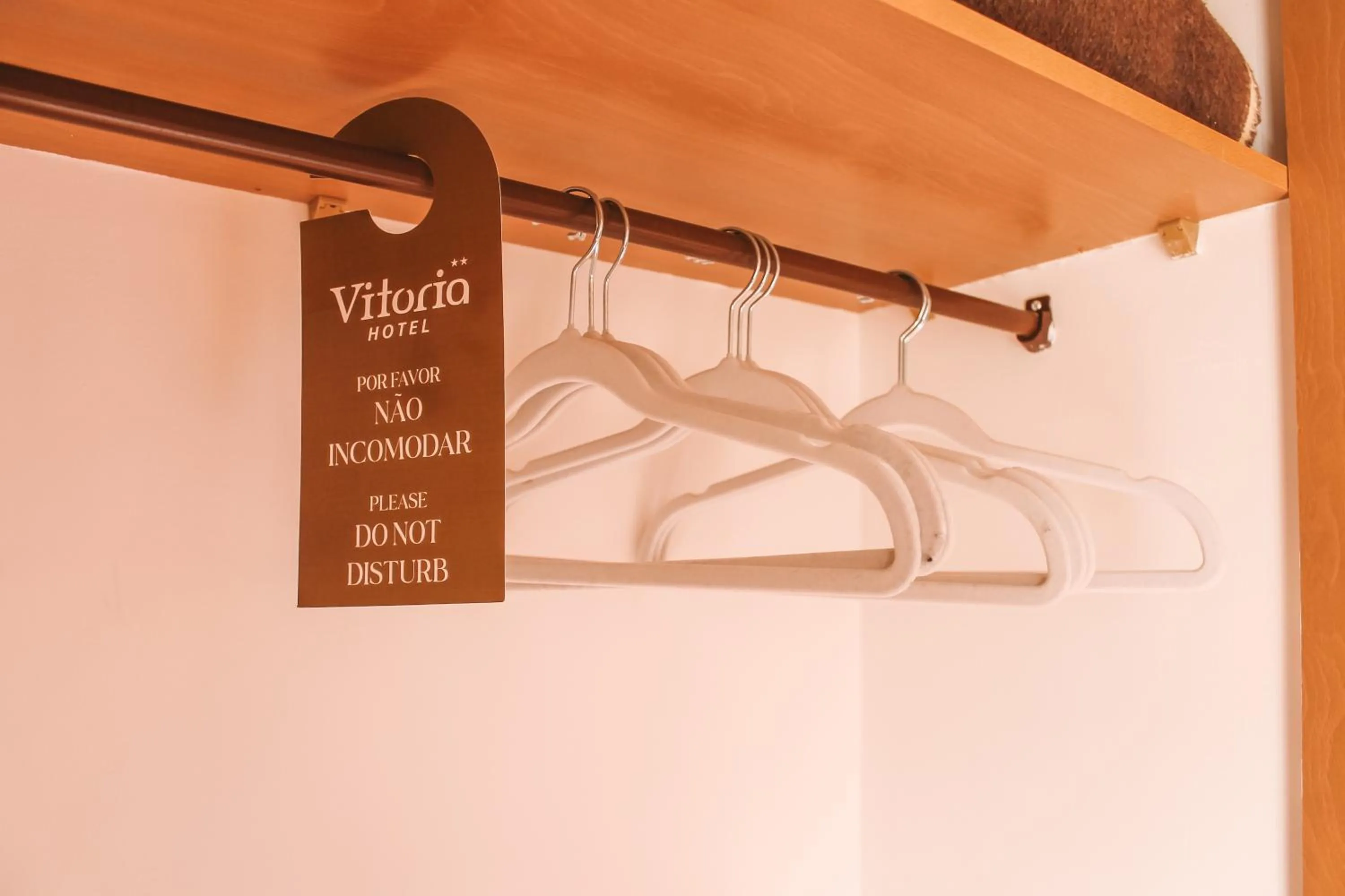 wardrobe in Vitoria Hotel