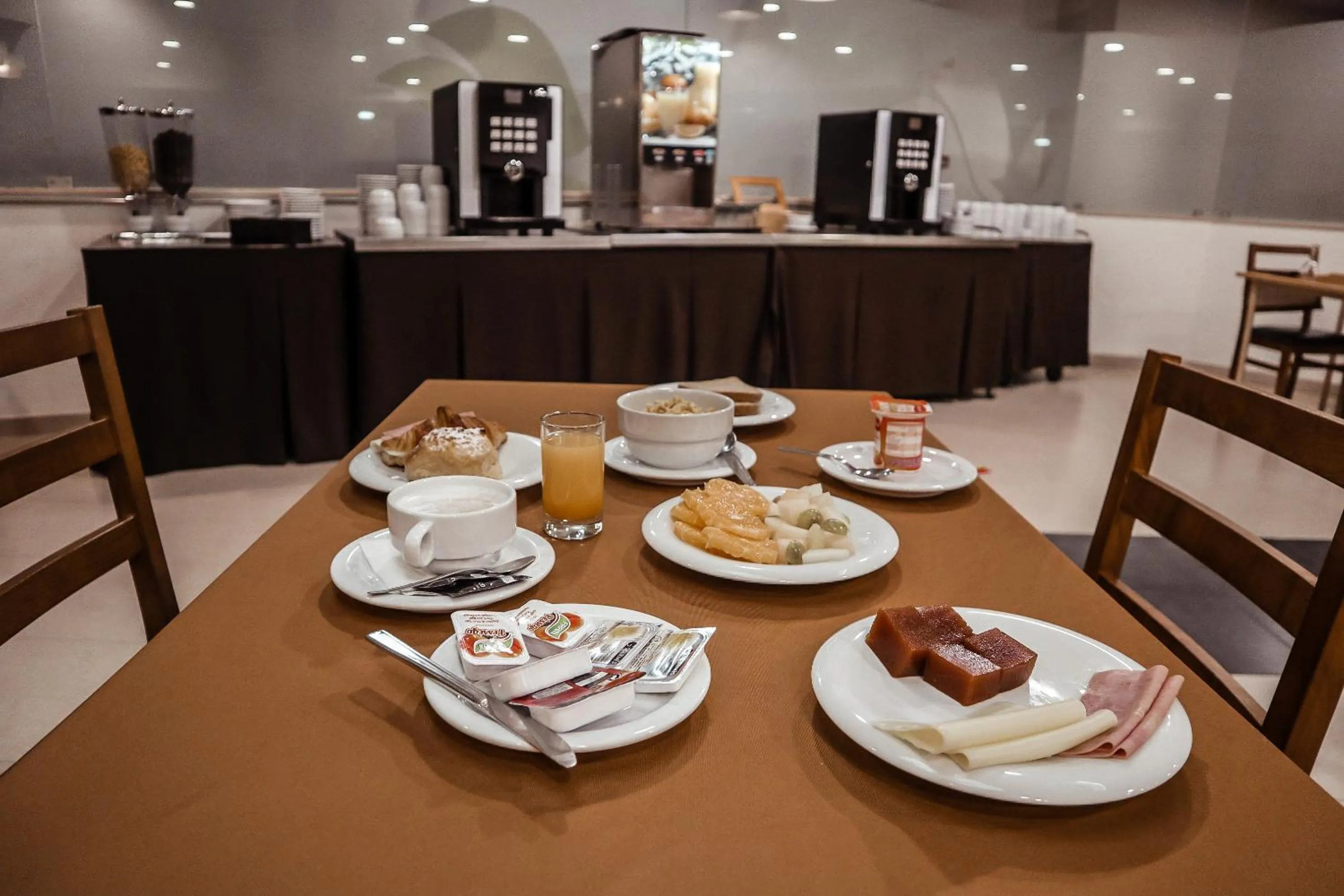 Food close-up in Vitoria Hotel
