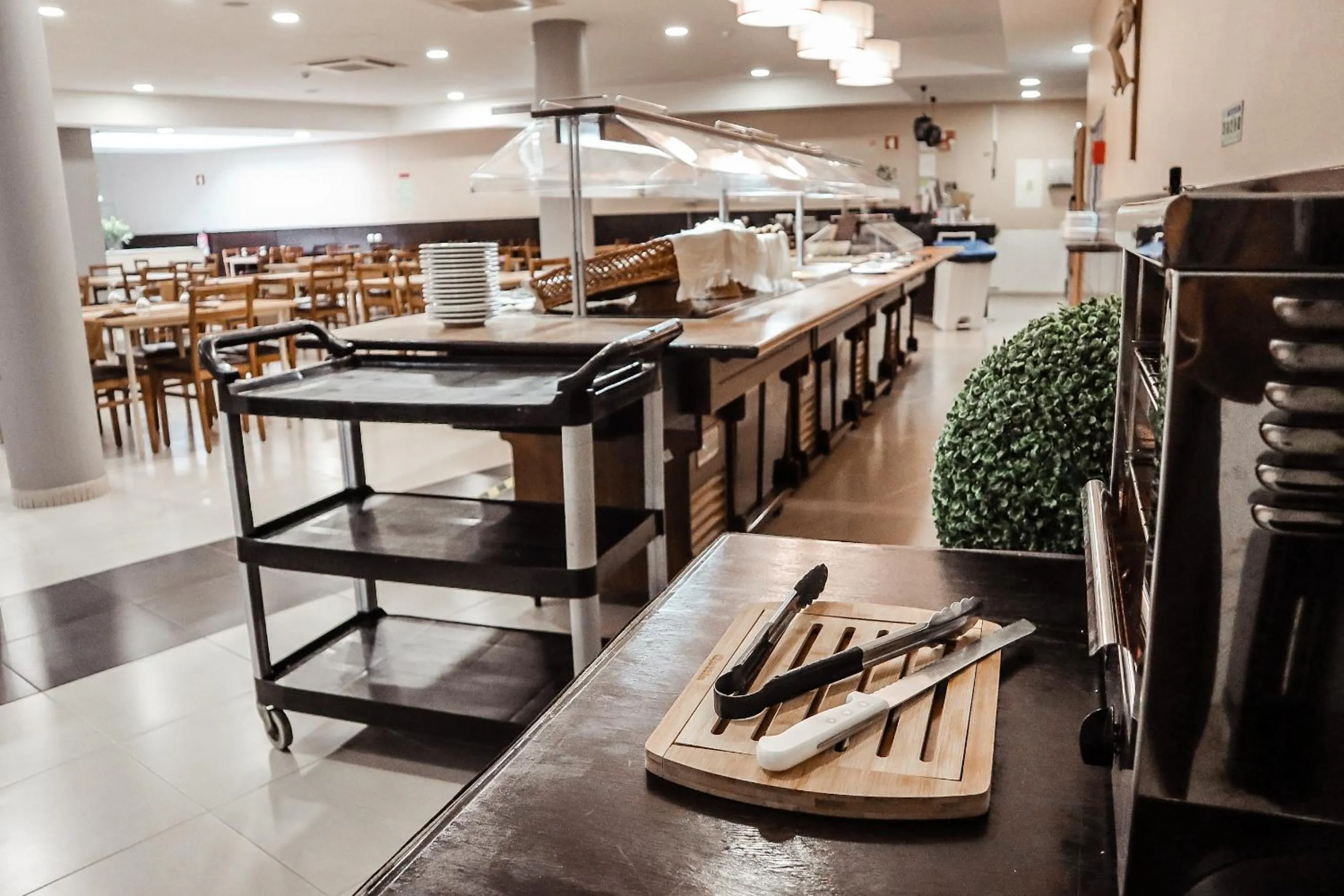 Restaurant/places to eat in Vitoria Hotel