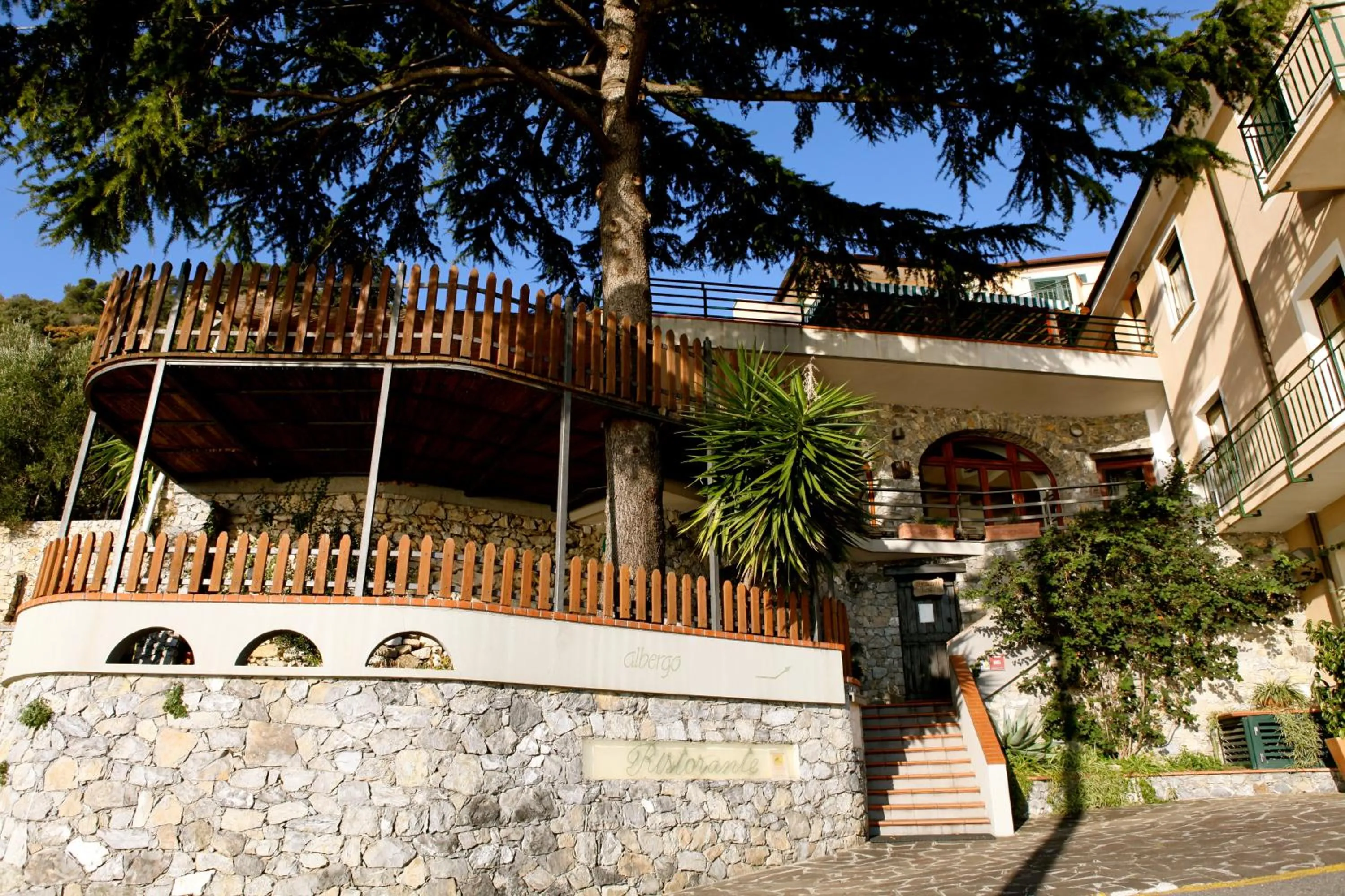 Facade/entrance in Hotel Rosita