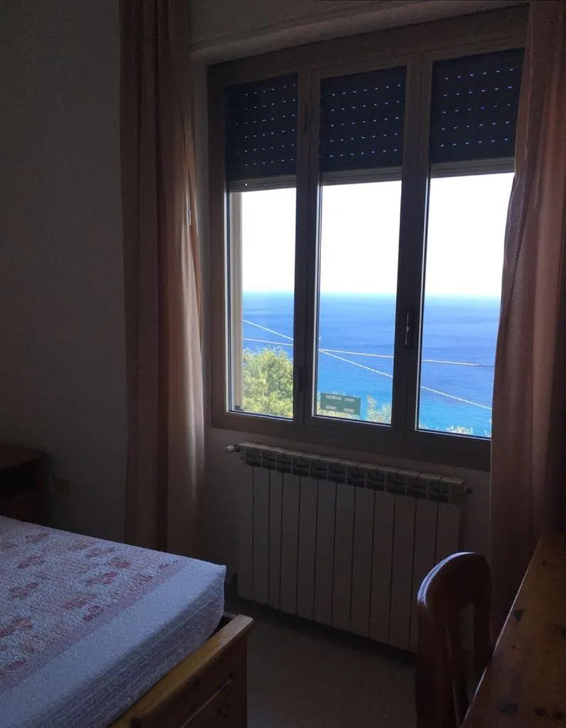 Quiet street view, Bed in Hotel Rosita