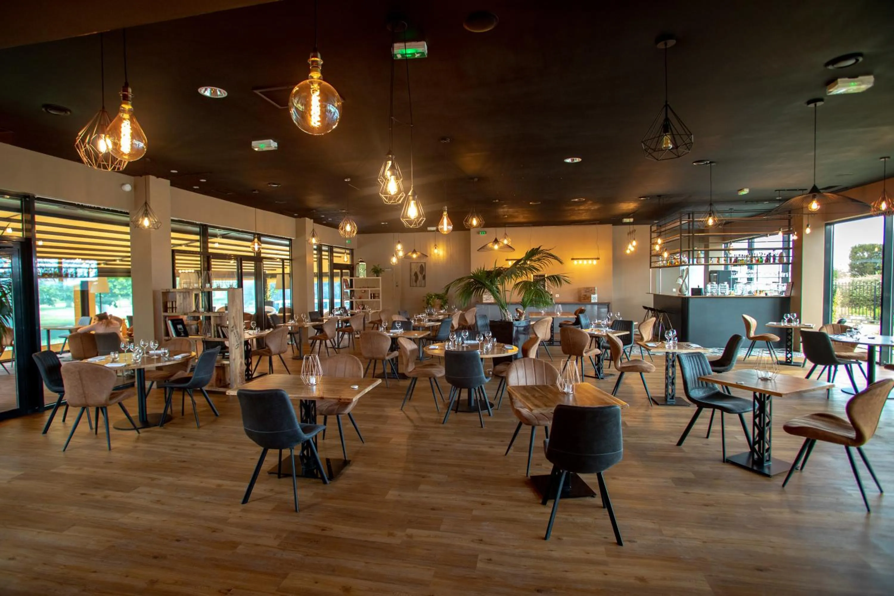 Restaurant/places to eat in Hôtel et SPA du Château