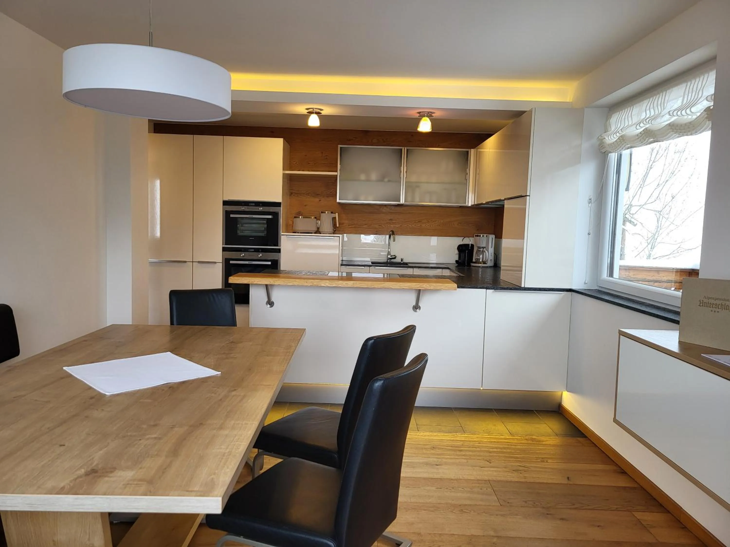 Coffee/tea facilities in Alpenapartments Unterschlag