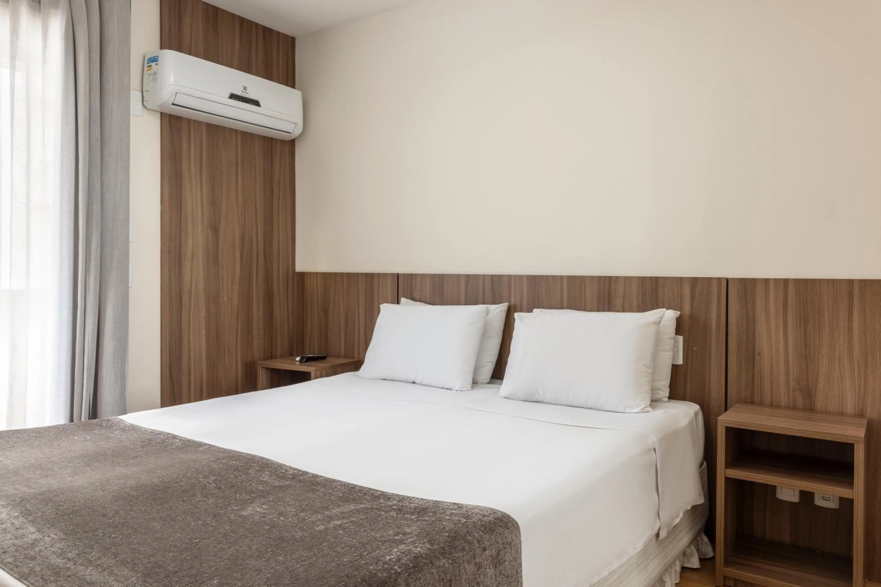 Bed in Blue Tree Towers Millenium Porto Alegre