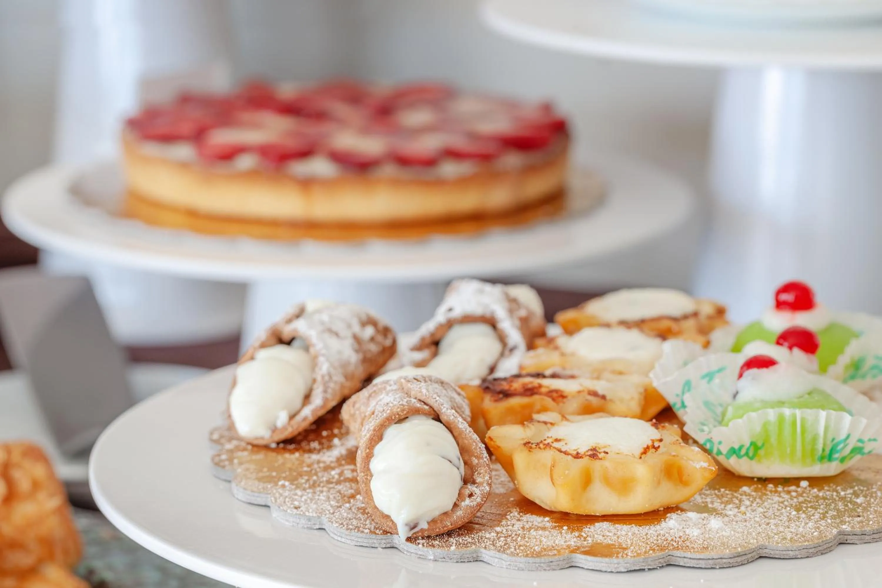 Buffet breakfast in Residence La Gancia