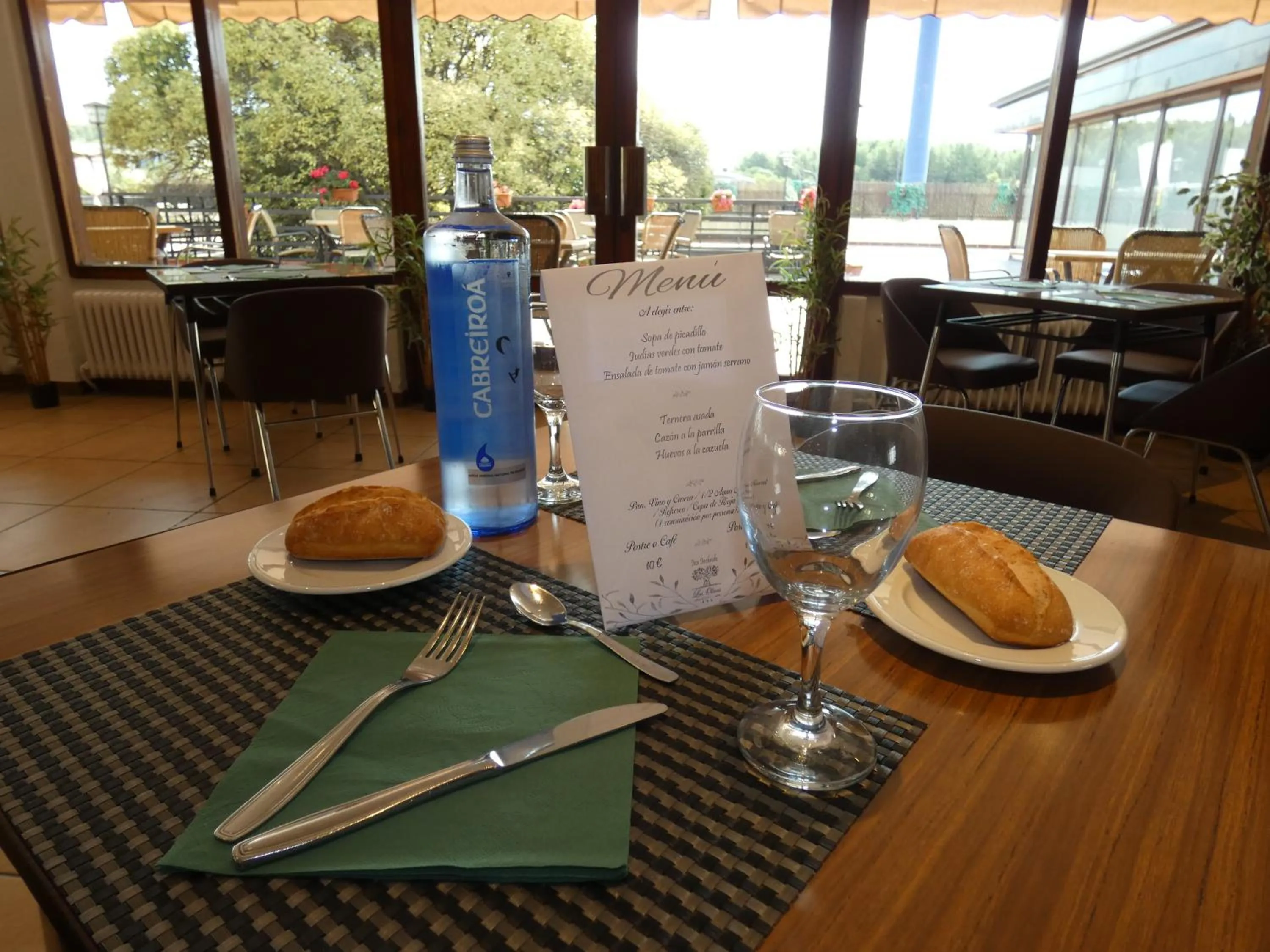 Restaurant/places to eat in Hotel Los Olivos