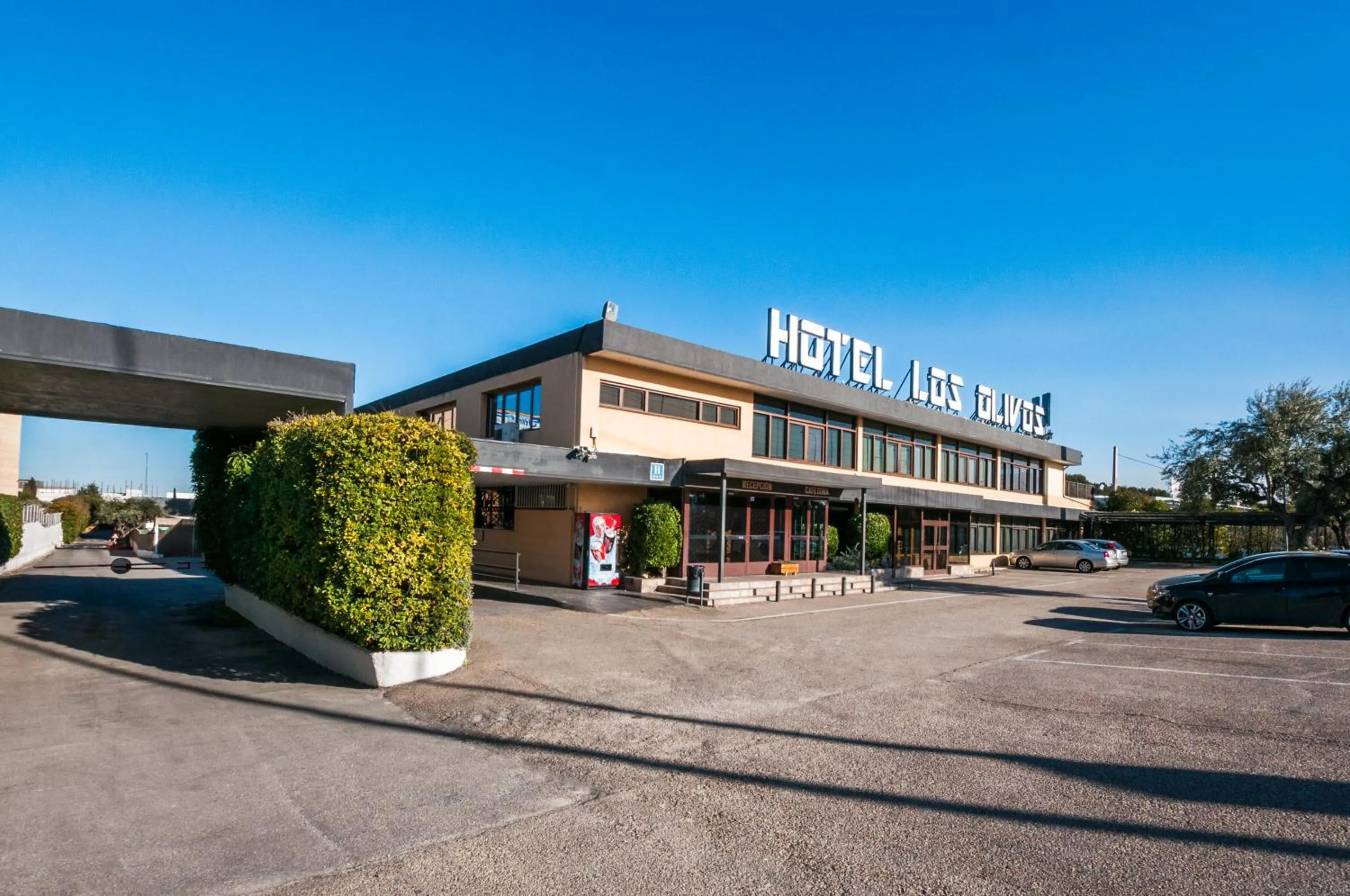 Property building in Hotel Los Olivos