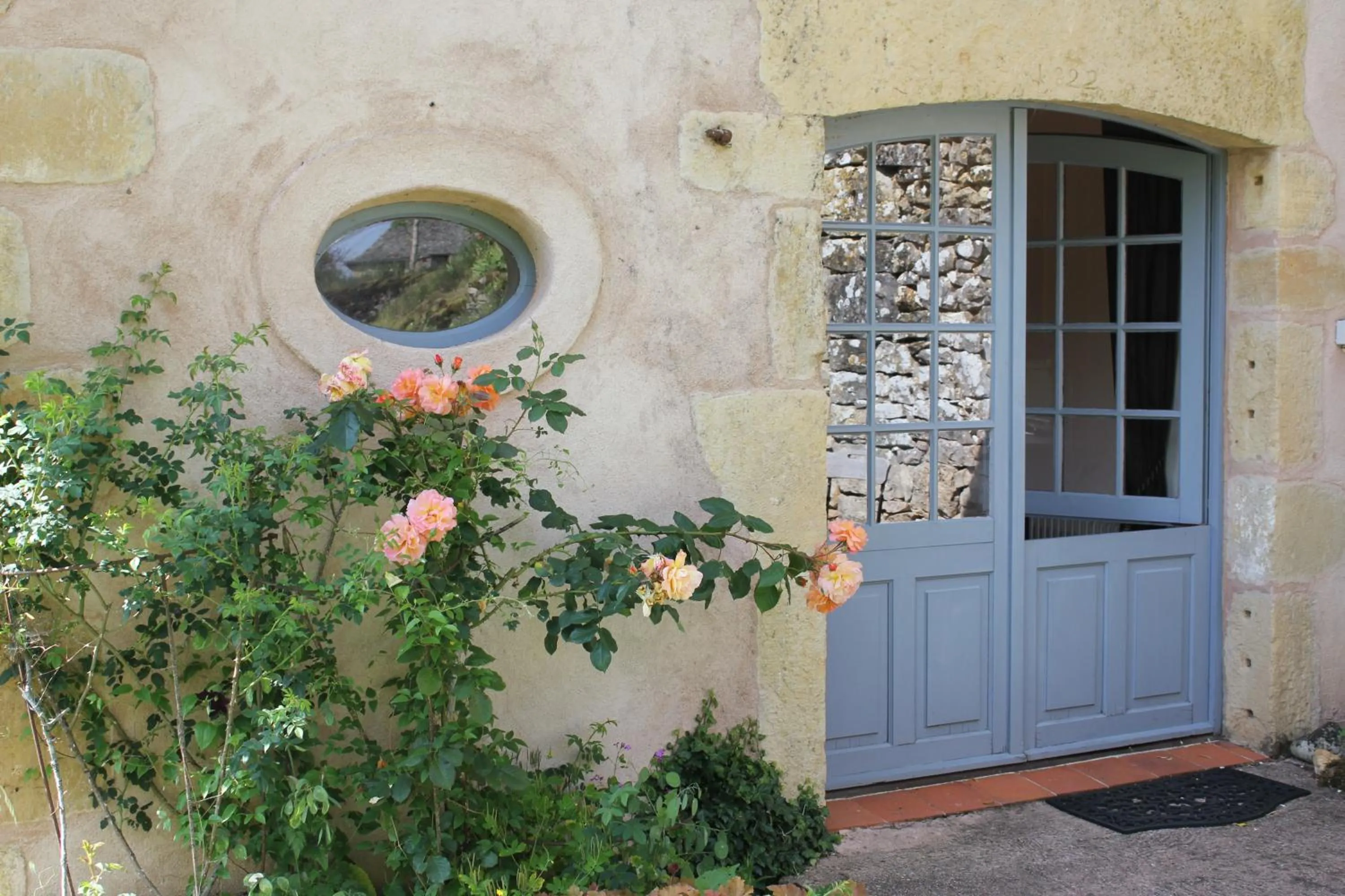 Facade/entrance in Les Terrasses de Labade Gîte et Chambres d'hôtes
