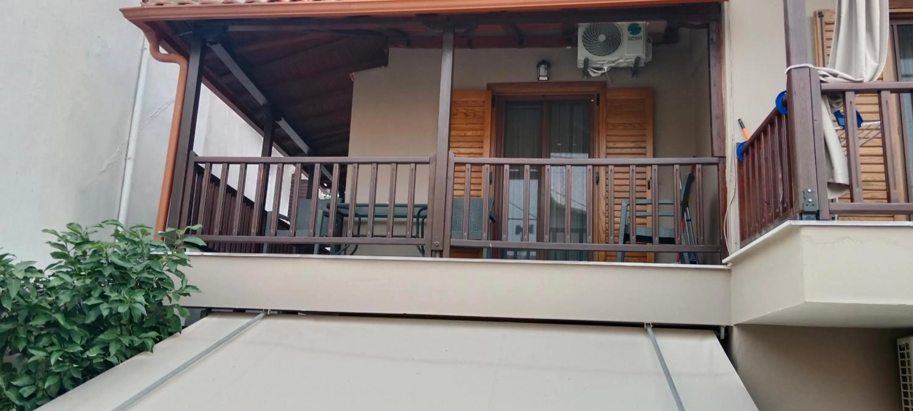 Property building in Prosforio