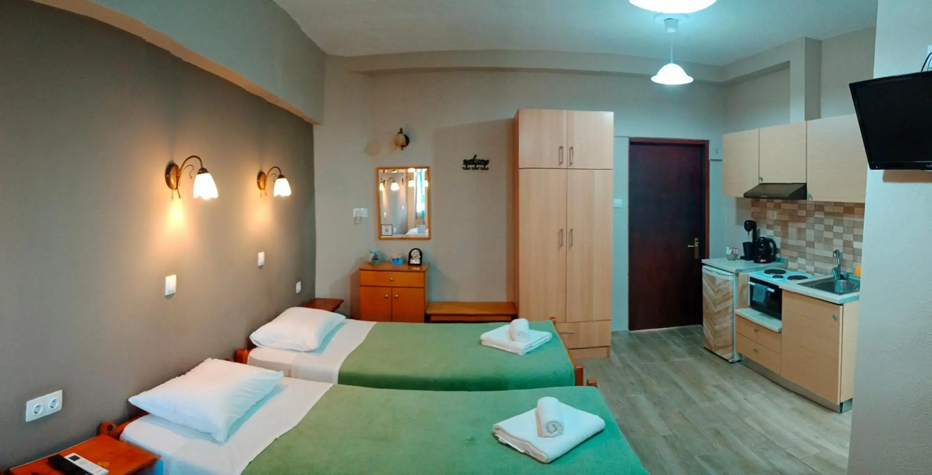 Standard Triple Studio in Prosforio Standard Triple Studio in Prosforio