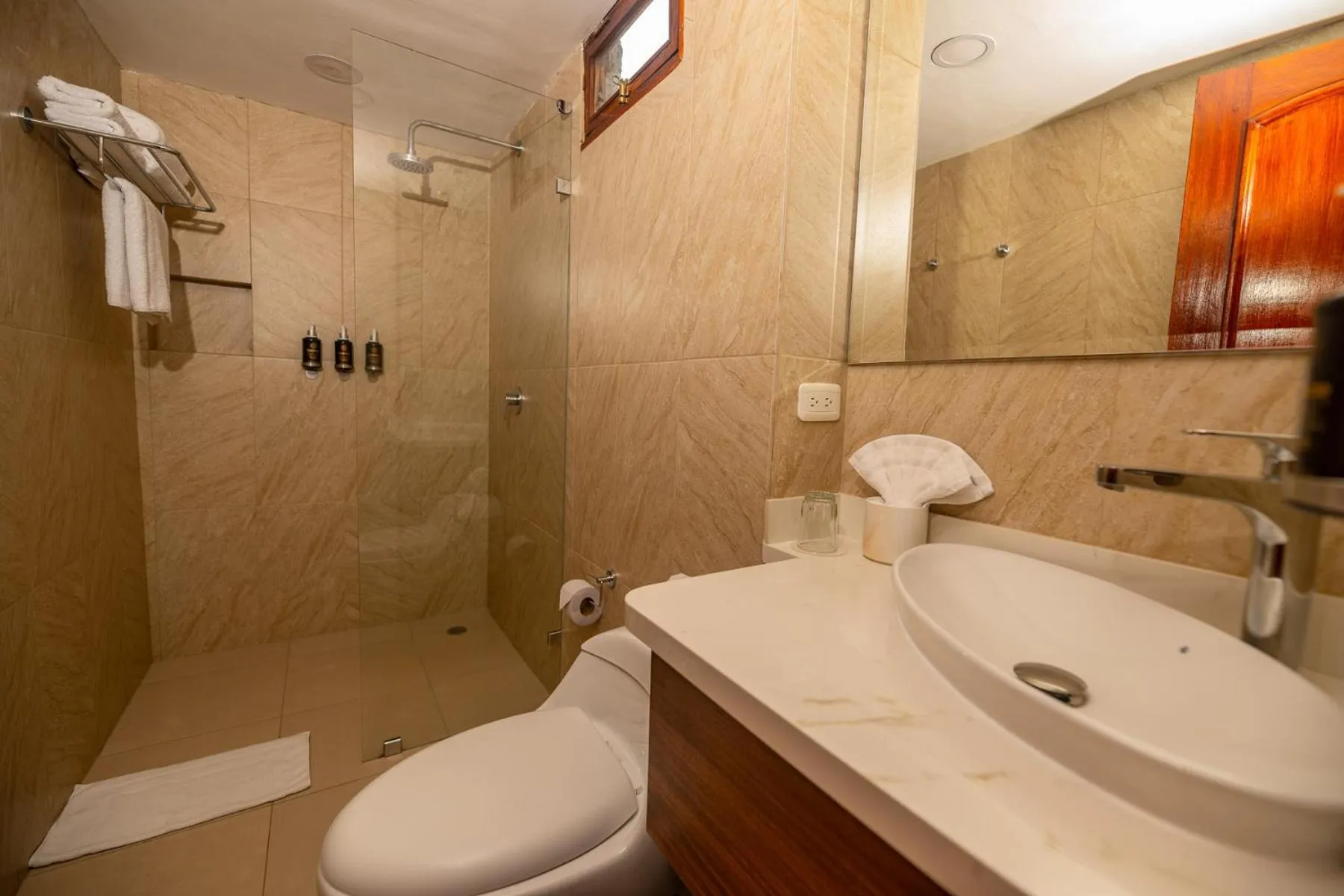 Bathroom in Hotel Patio Andaluz