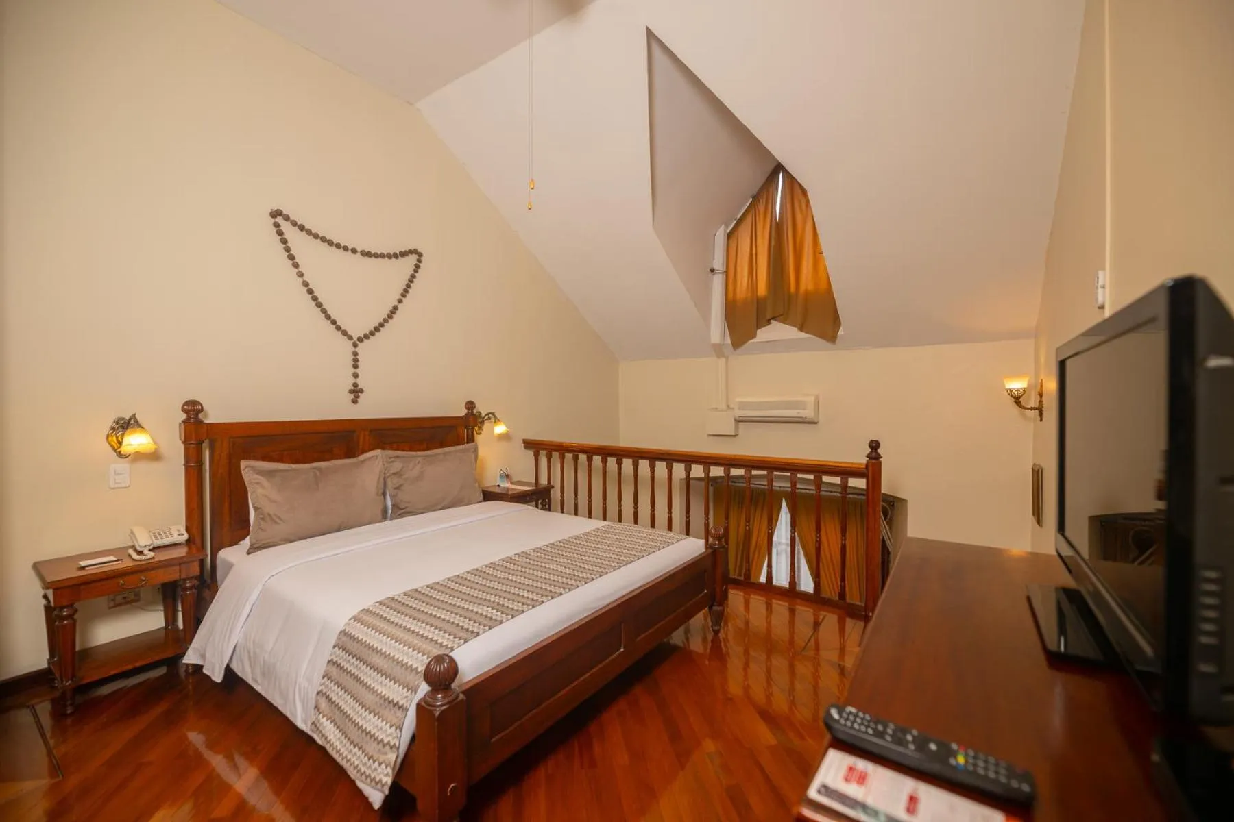 Bed in Hotel Patio Andaluz