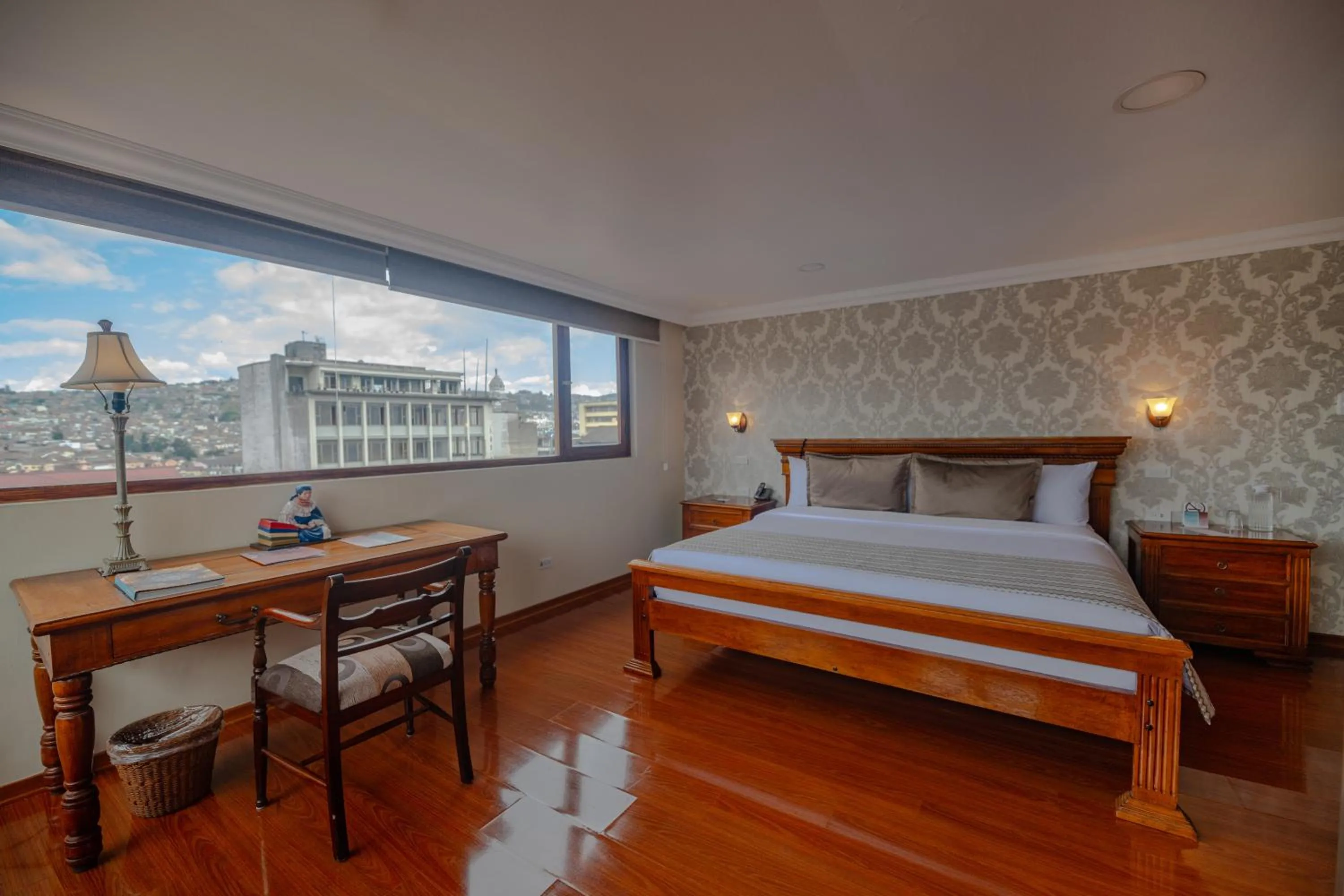 Bed in Hotel Patio Andaluz