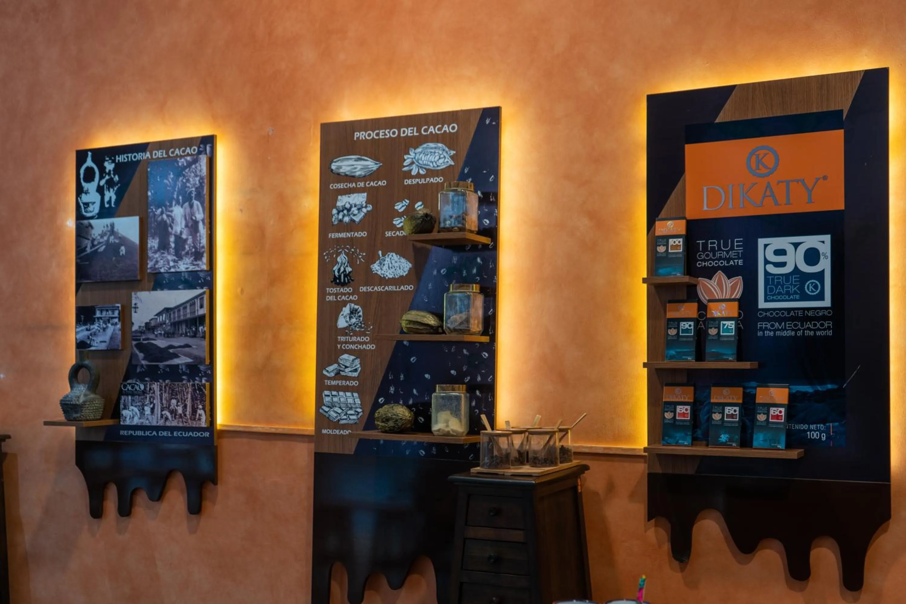 Property building in Hotel Patio Andaluz