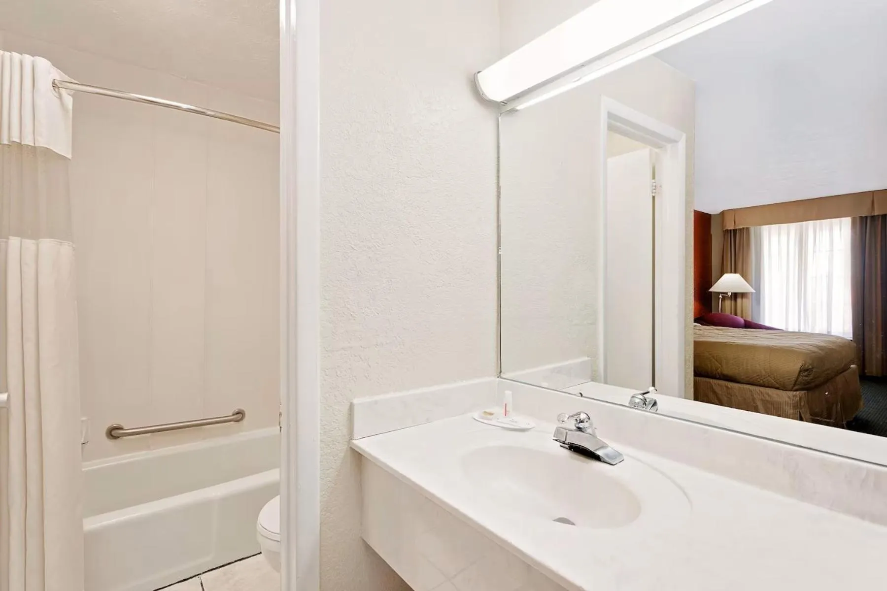 Bathroom in Days Inn by Wyndham Fort Walton Beach