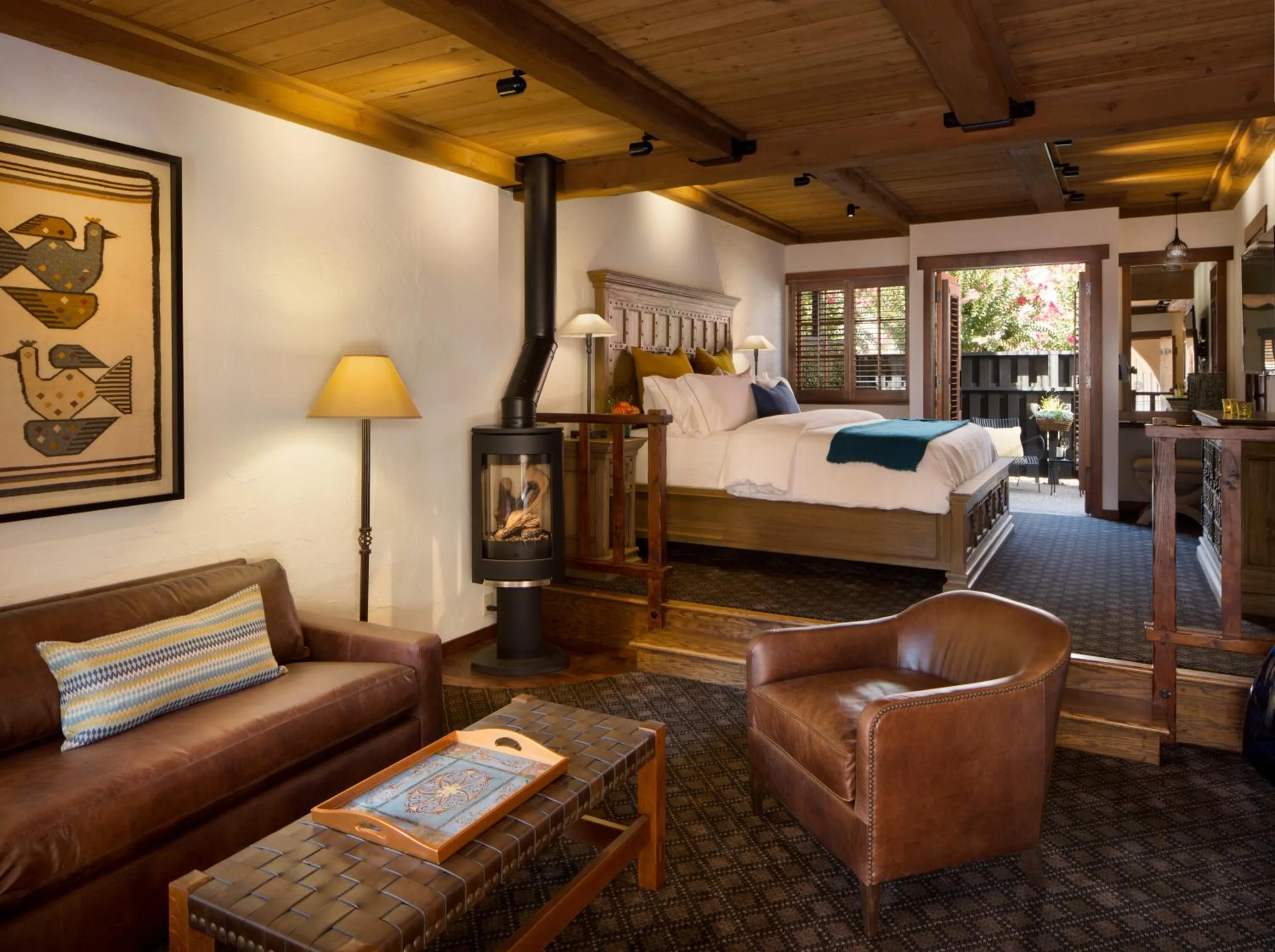 Photo of the whole room, Bed in Rancho Caymus Inn