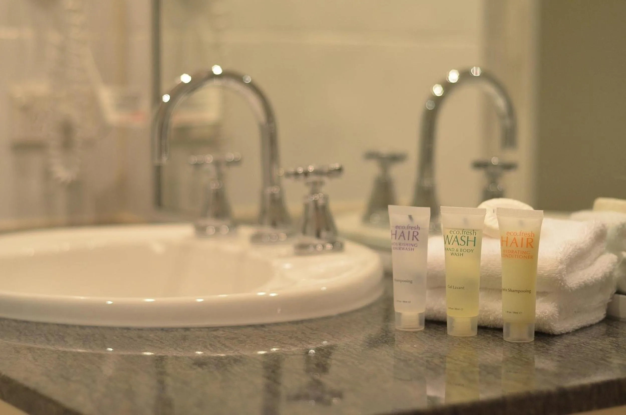 Bathroom in Cayman Villas Port Douglas