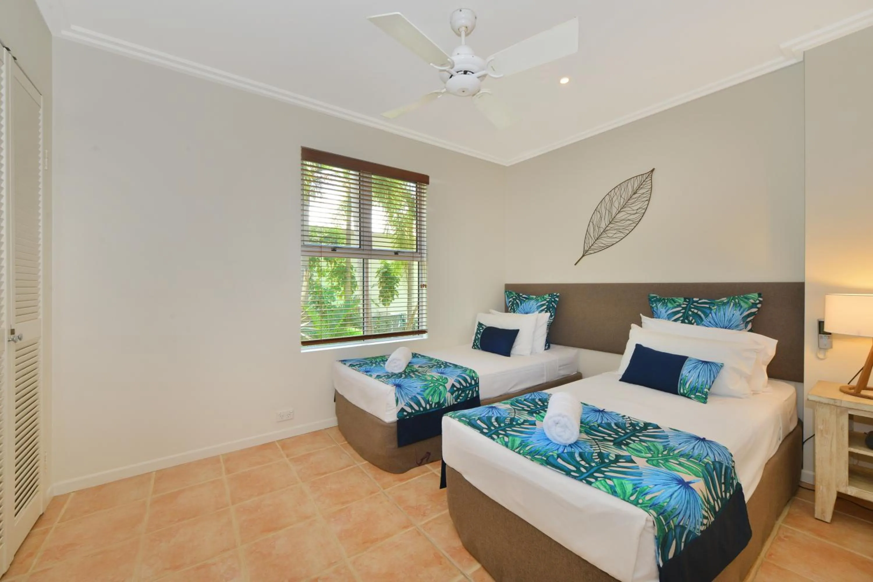 Bed in Cayman Villas Port Douglas