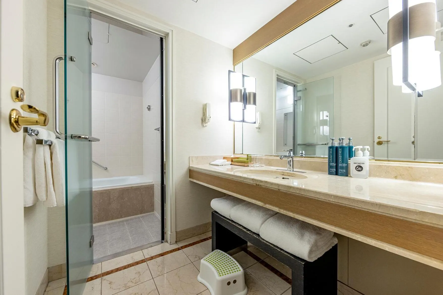 Bathroom in Hilton Odawara Resort & Spa